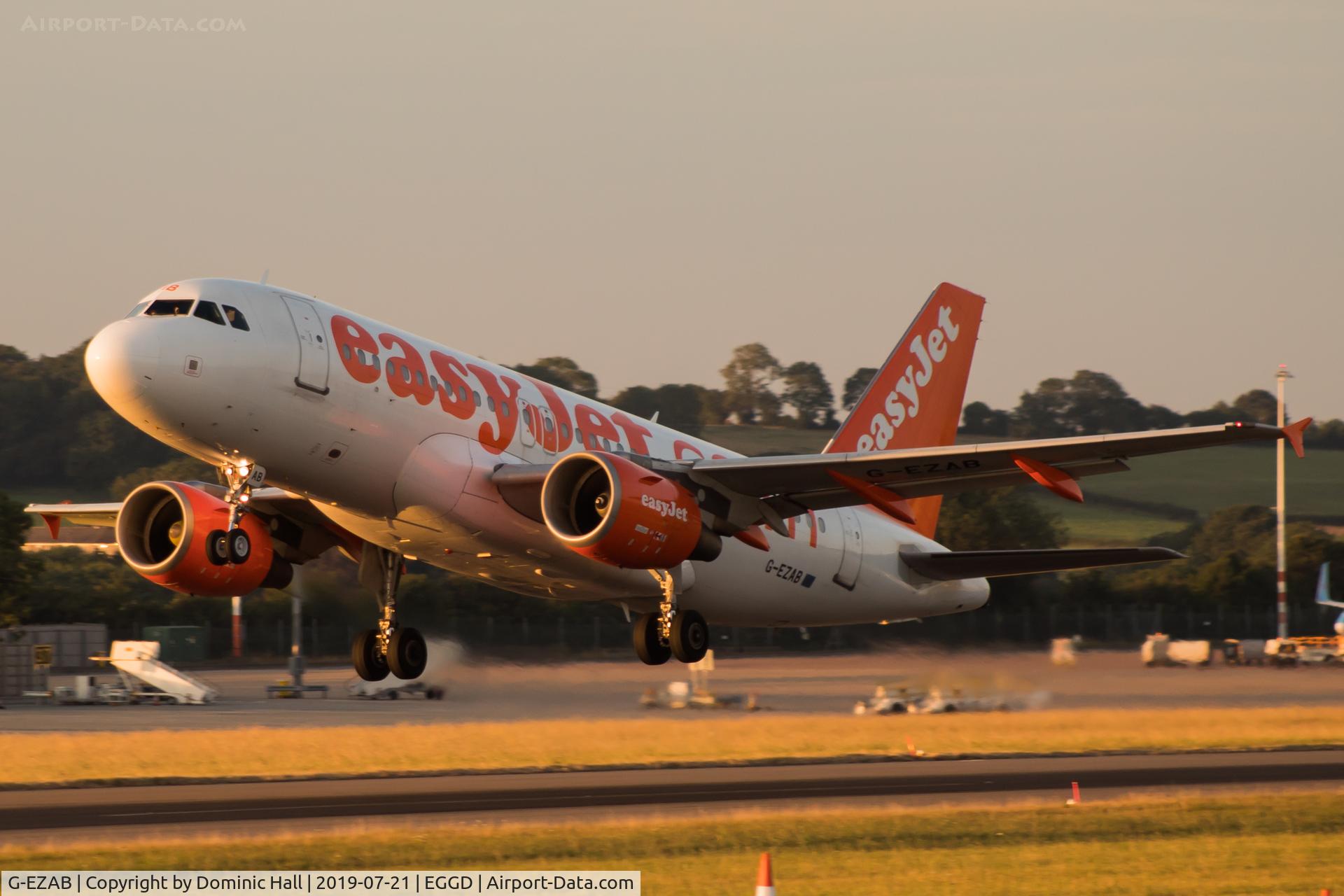 G-EZAB, 2006 Airbus A319-111 C/N 2681, Departing RWY 27