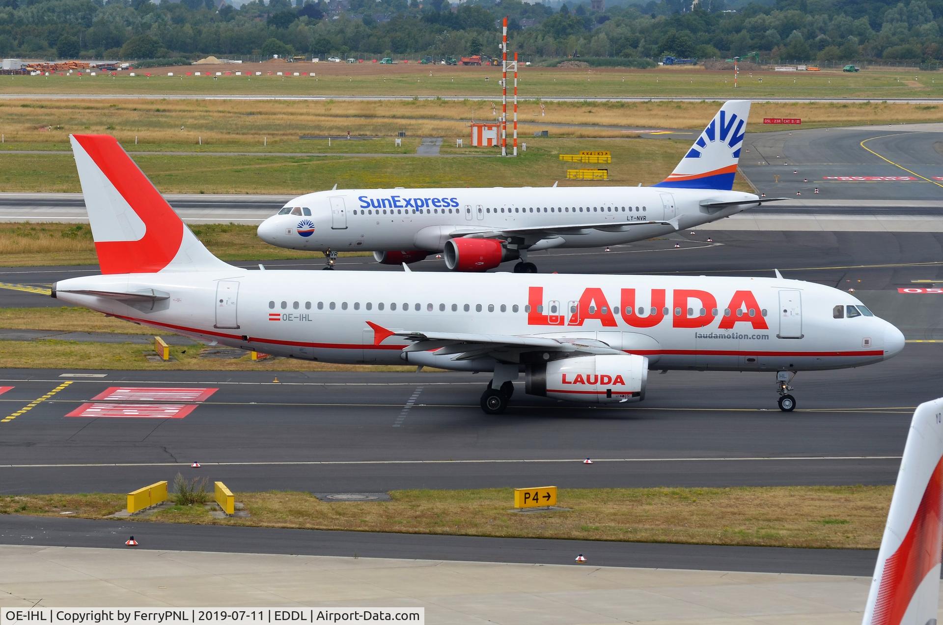 OE-IHL, 2007 Airbus A320-232 C/N 3105, One A320 in and one out