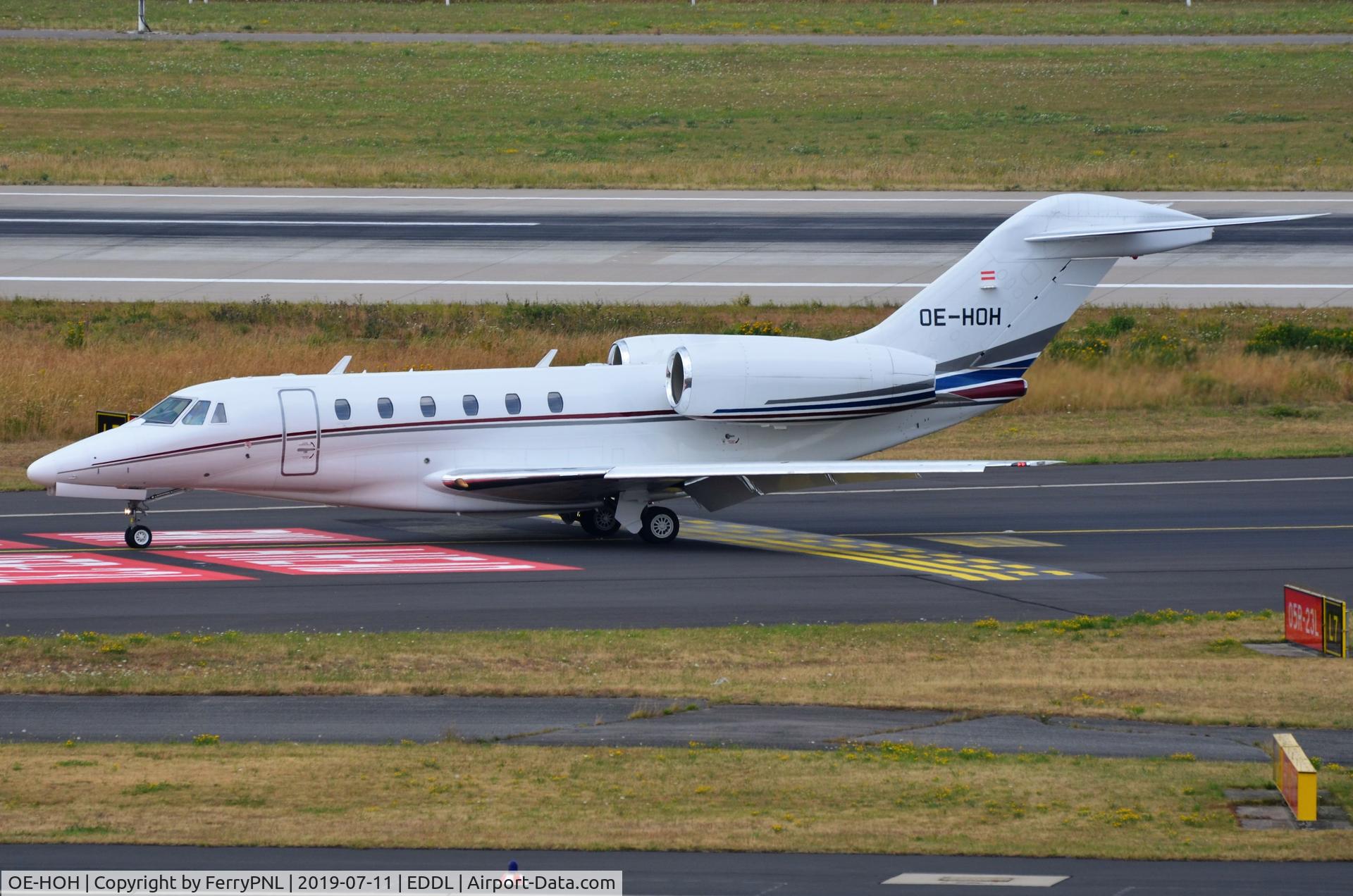 OE-HOH, 2002 Cessna 750 Citation X Citation X C/N 750-0184, Citation X arriving