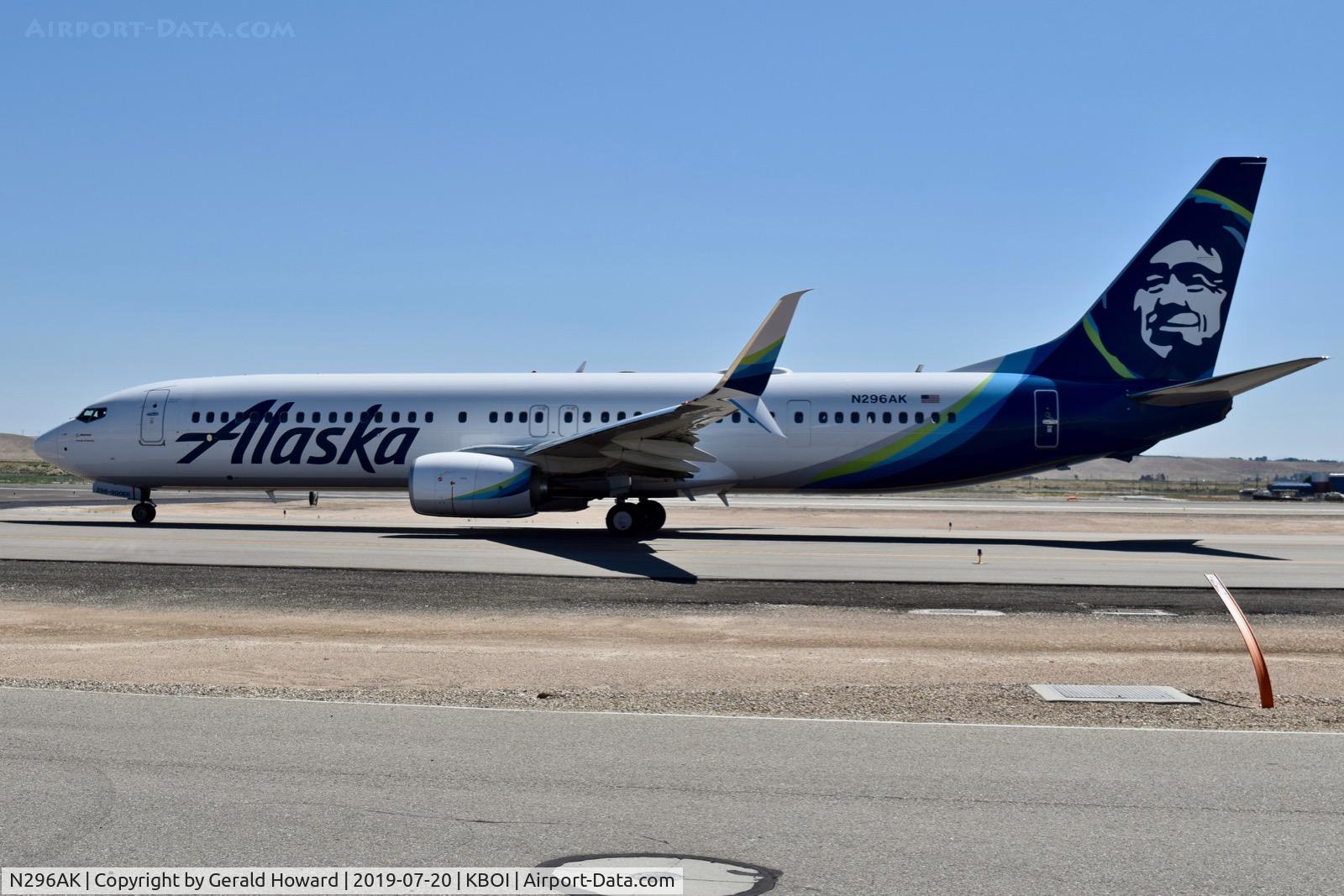 N296AK, 2018 Boeing 737-900/ER C/N 64304, Taxiing on Alpha.