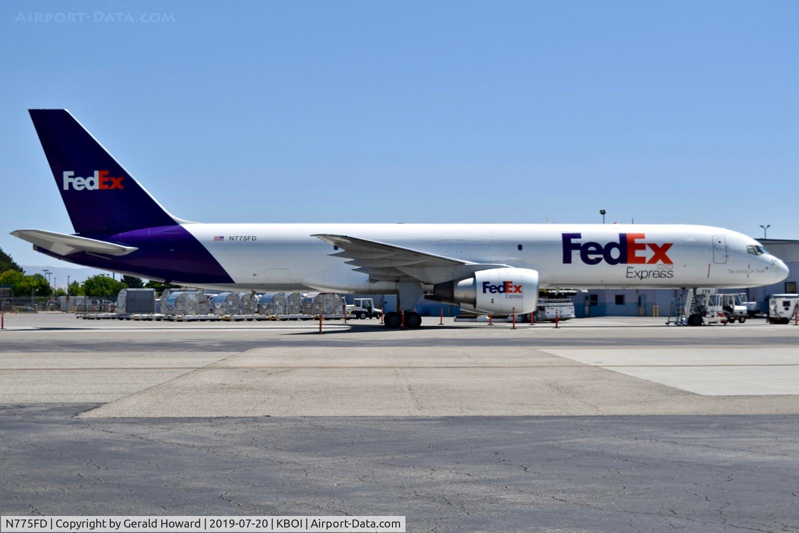 N775FD, 1991 Boeing 757-222 C/N 25043, Parked on the Fed Ex ramp.