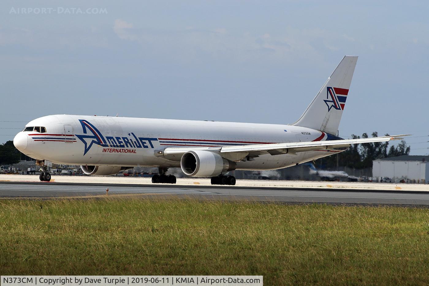 N373CM, 1990 Boeing 767-338 C/N 24929, No comment.