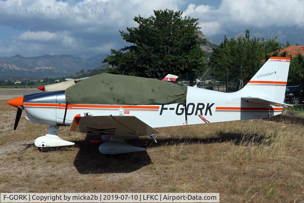 F-GORK, Robin DR-400-140B Major C/N 2286, Parked