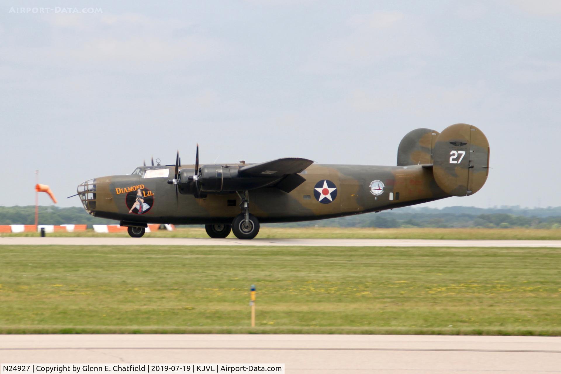 N24927, 1940 Consolidated Vultee RLB30 (B-24) C/N 18, Landing roll-out