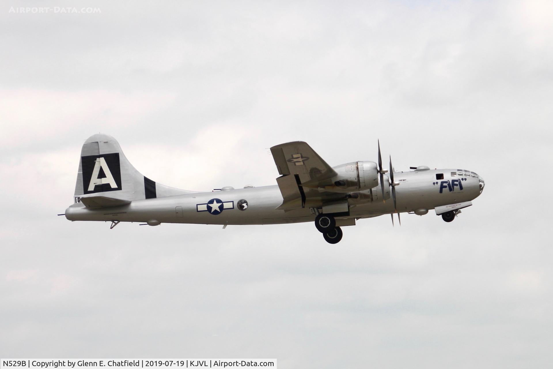 N529B, 1944 Boeing B-29A-60-BN Superfortress C/N 11547, Takeoff climb out