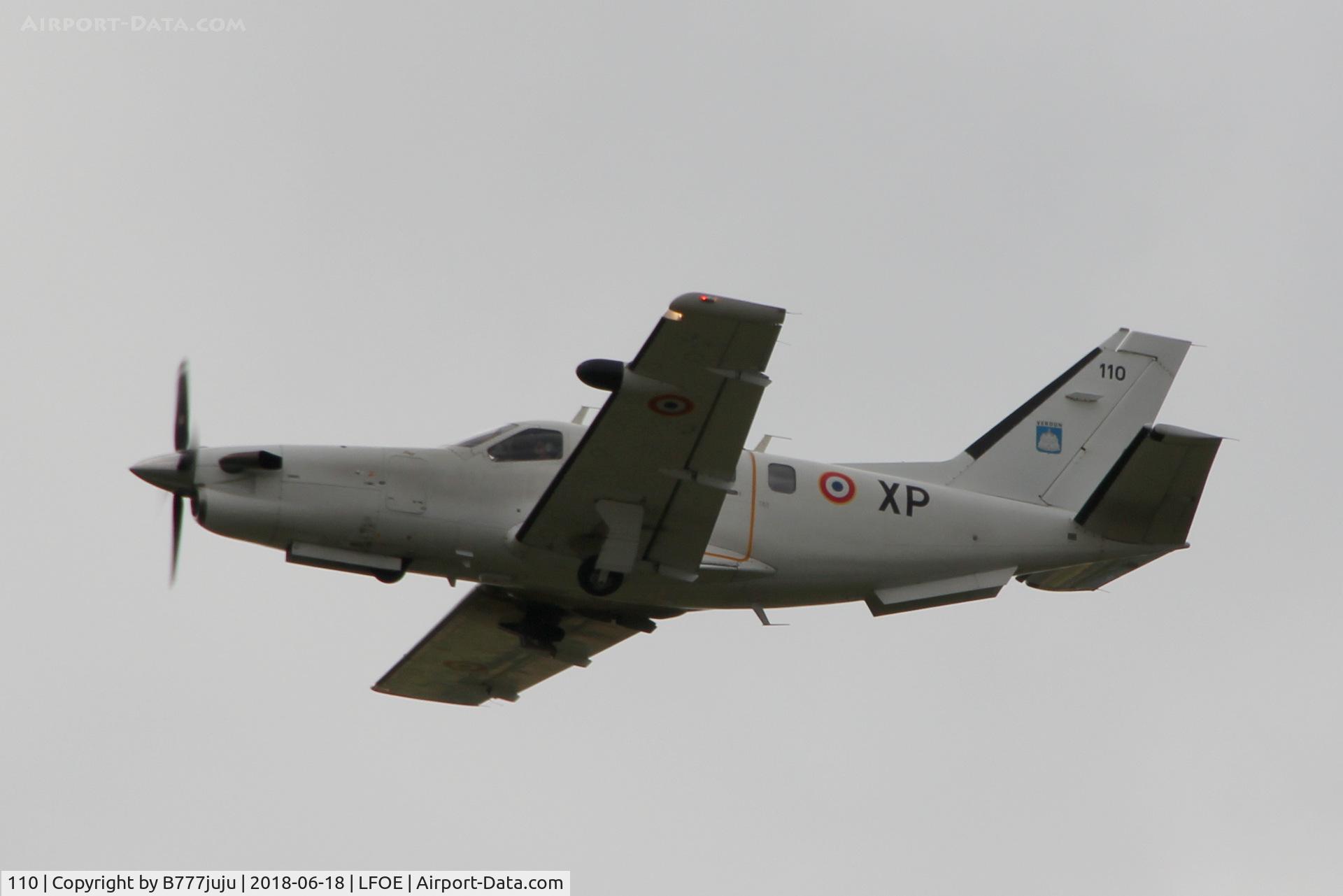110, Socata TBM-700A C/N 110, at Evreux