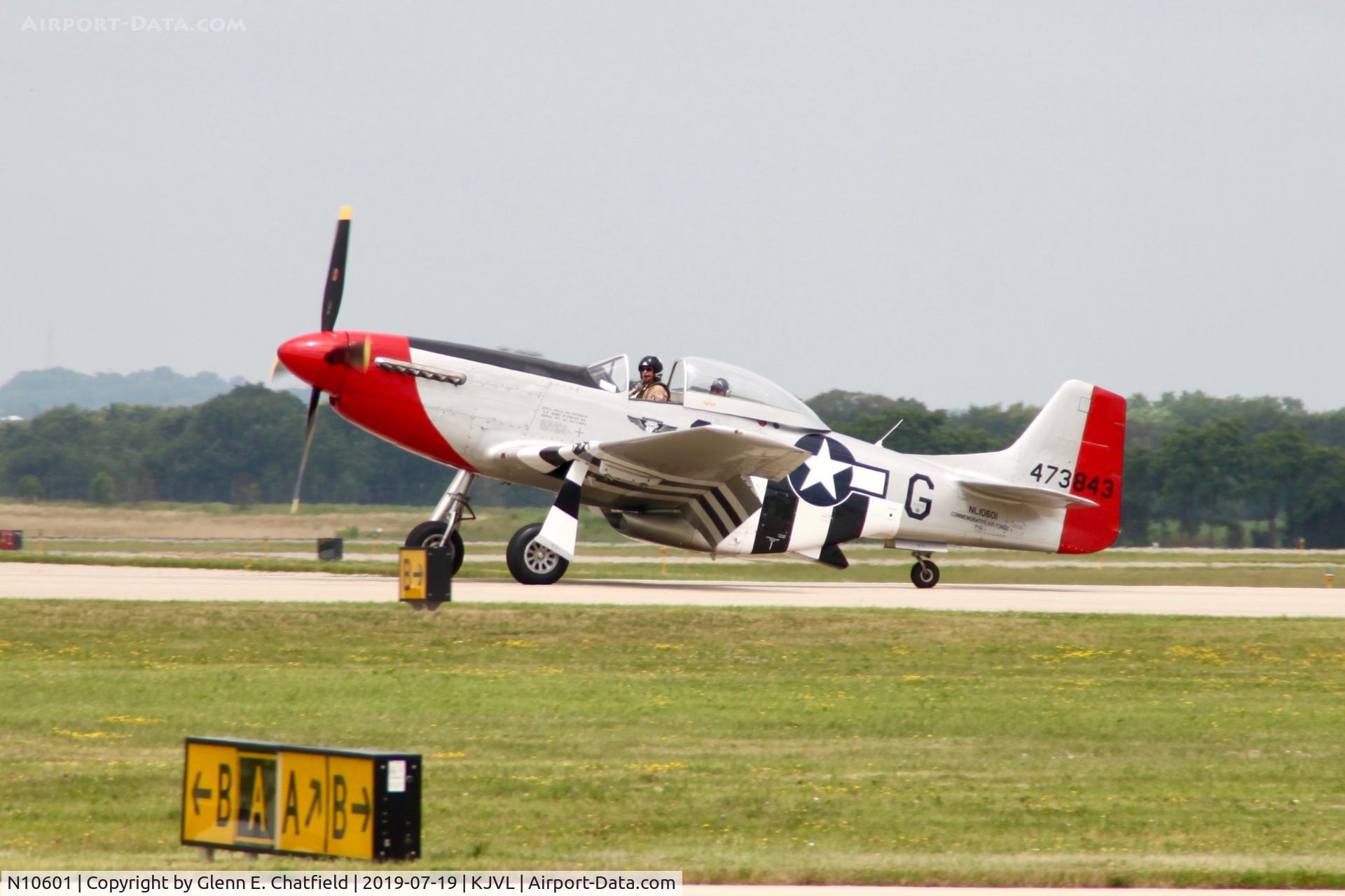 N10601, 1944 North American P-51D Mustang C/N 122-40383, Taxiing in