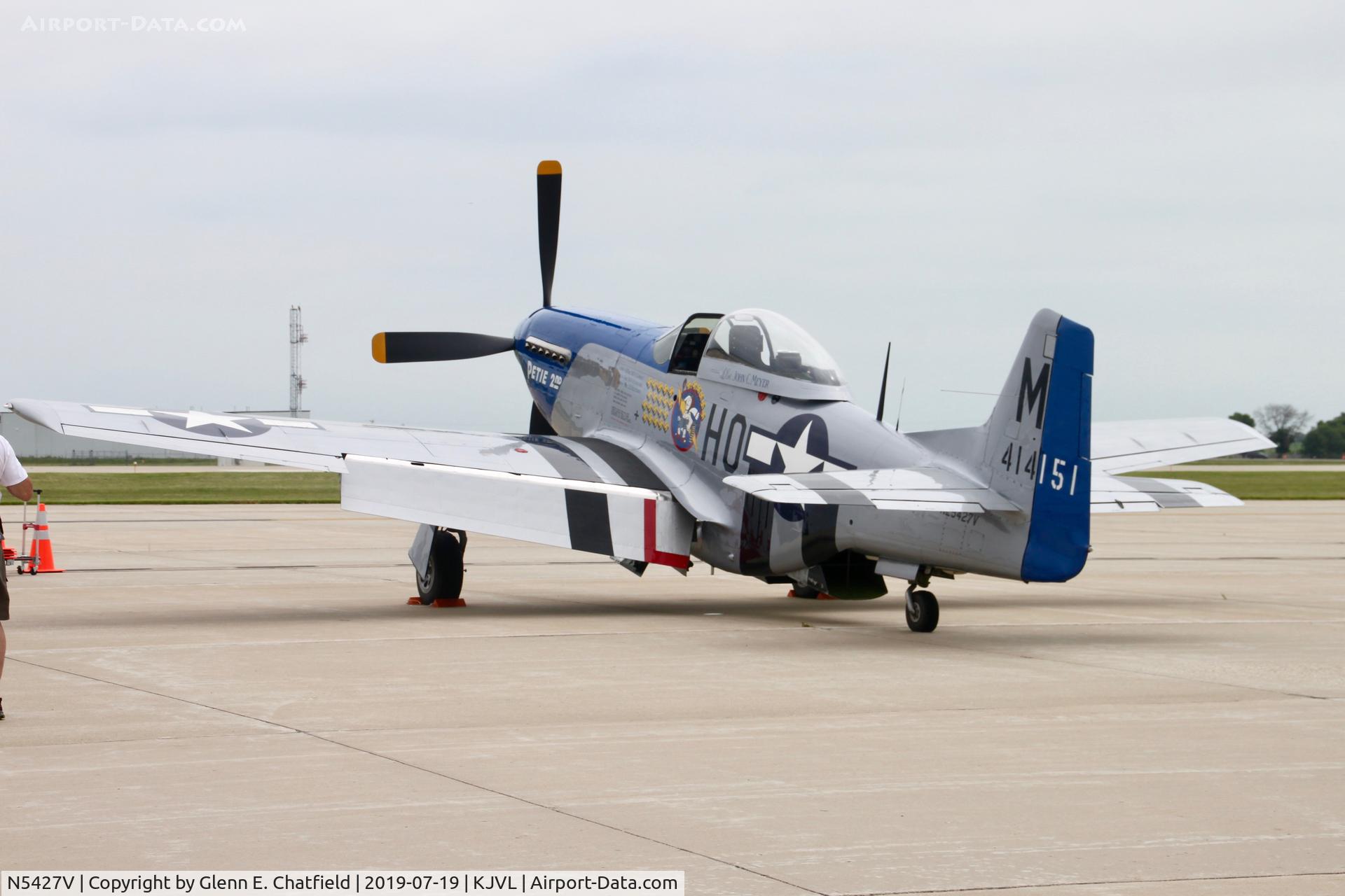 N5427V, 1944 North American F-51D Mustang C/N 44-72942, Just sitting on the ramp