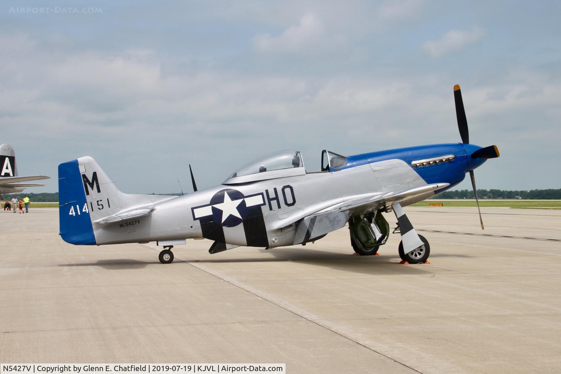N5427V, 1944 North American F-51D Mustang C/N 44-72942, Just sitting on the ramp