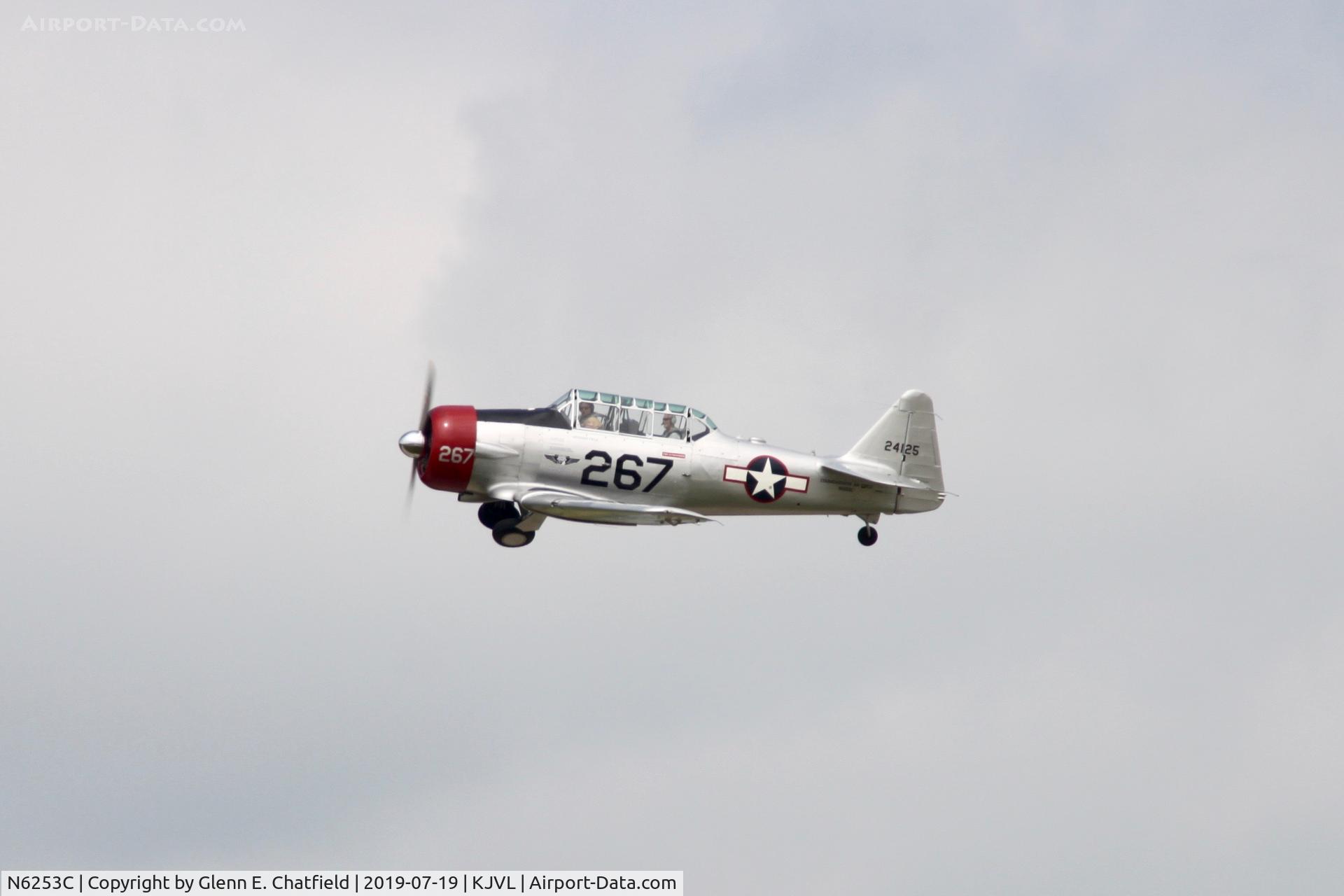 N6253C, North American T-6G Texan C/N 168-47, Taking someone for a ride