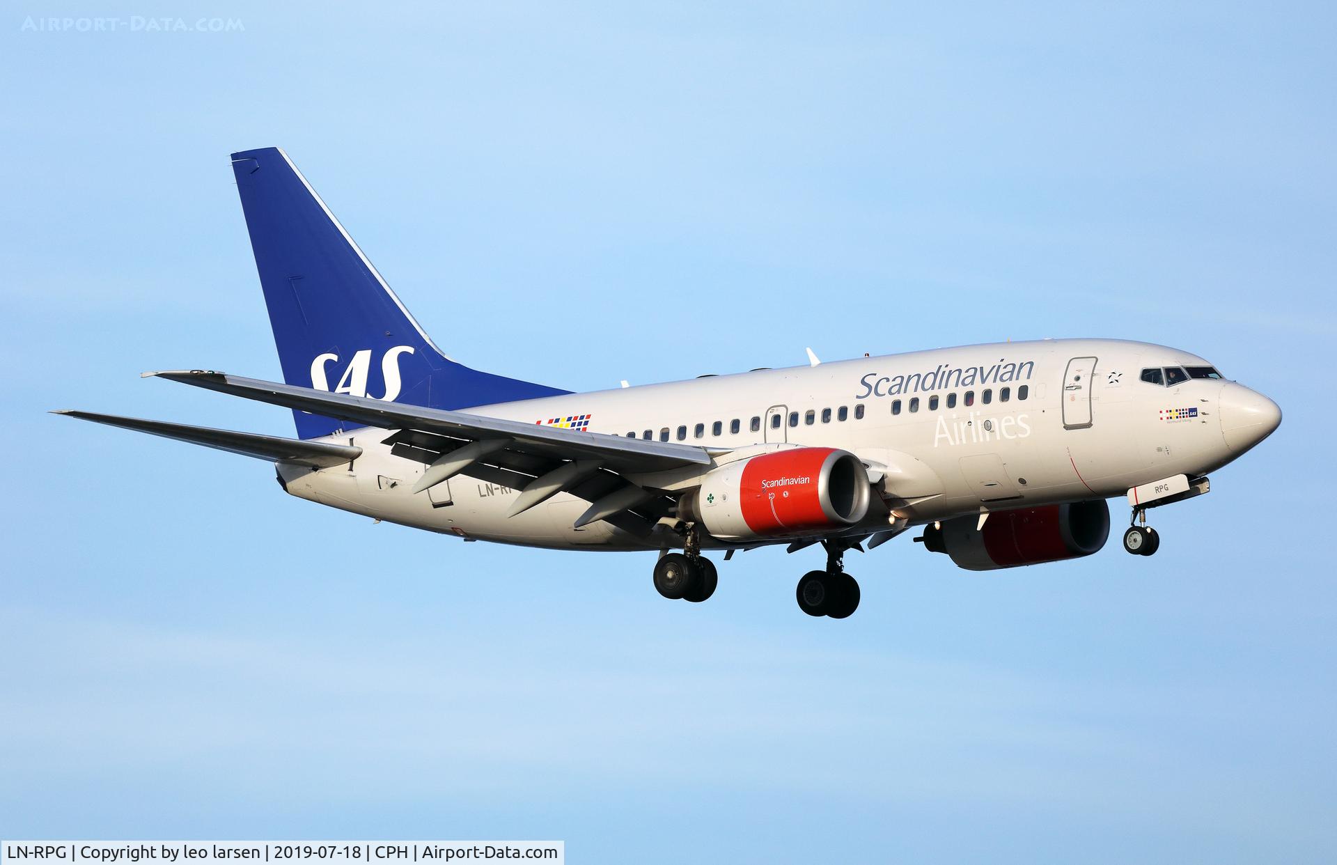 LN-RPG, 1999 Boeing 737-683 C/N 28310, Copenhagen 18.7.2019 on final to R-22L
