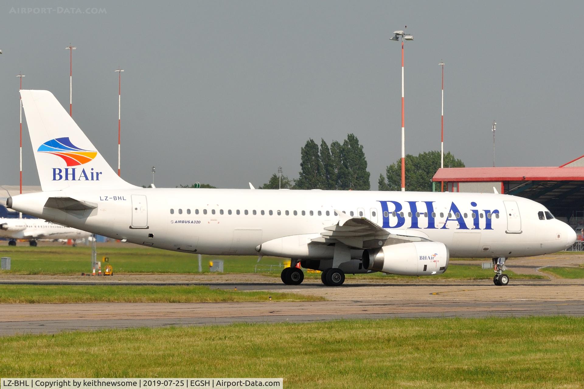LZ-BHL, 2006 Airbus A320-200 C/N 2987, Arriving at Norwich from Burgas.