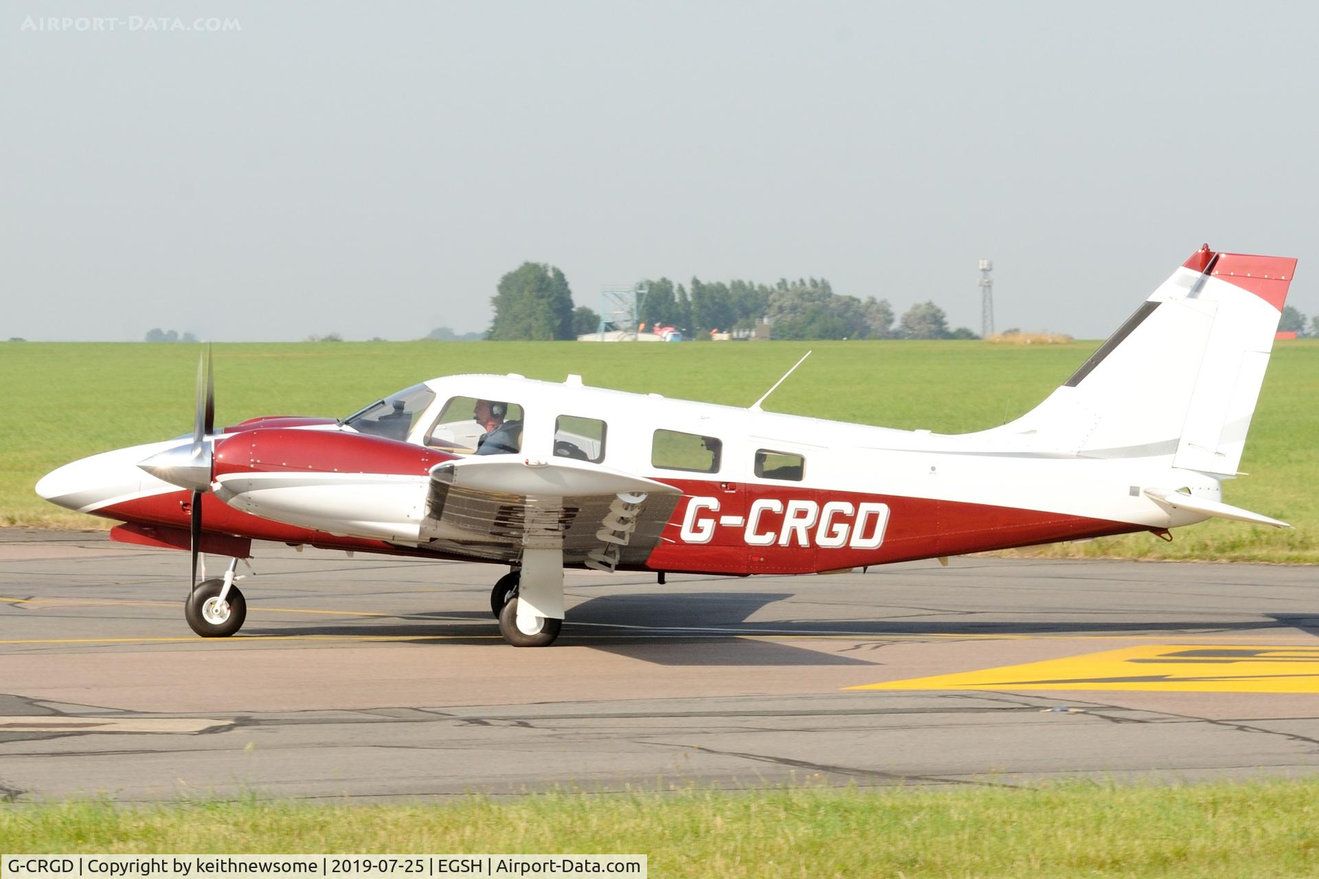 G-CRGD, 2003 Piper PA-34-220T Seneca V C/N 34-49300, Arriving at Norwich.