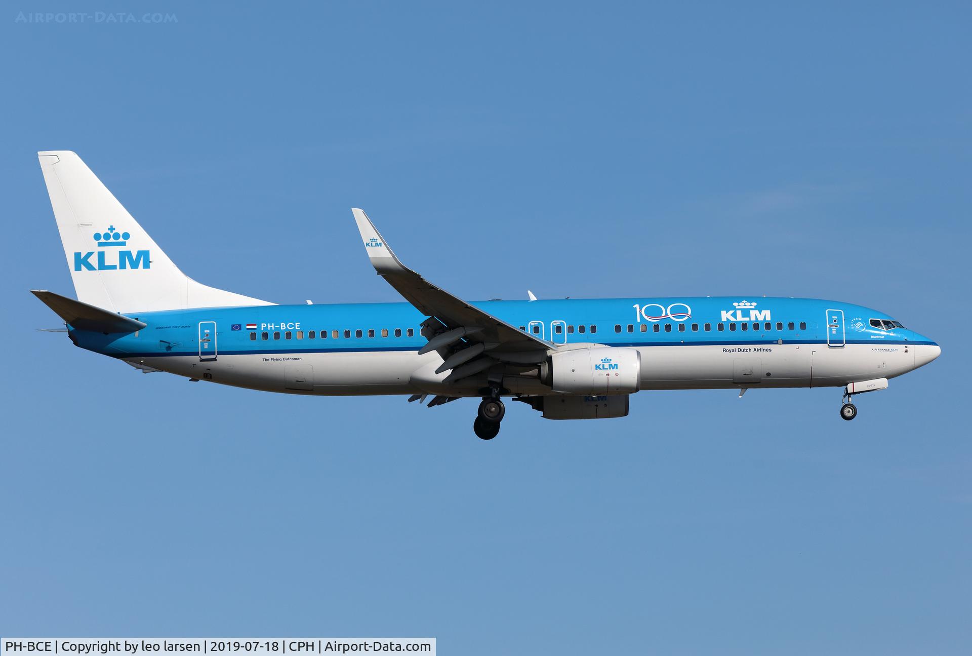 PH-BCE, 2014 Boeing 737-8K2 C/N 42151, Copenhagen 18.7.2019 on final to R-22L