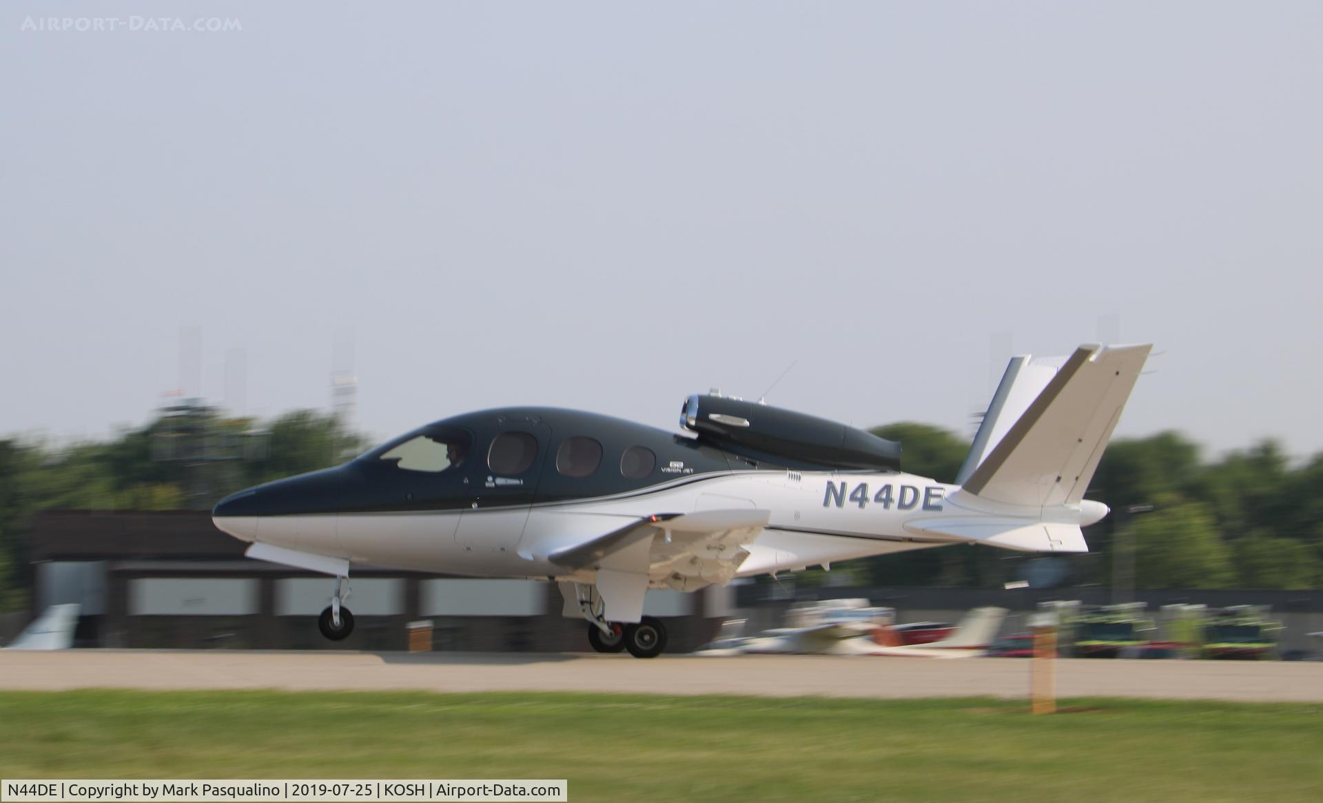 N44DE, 2019 Cirrus SF50 Vision C/N 0117, Cirrus SF50
