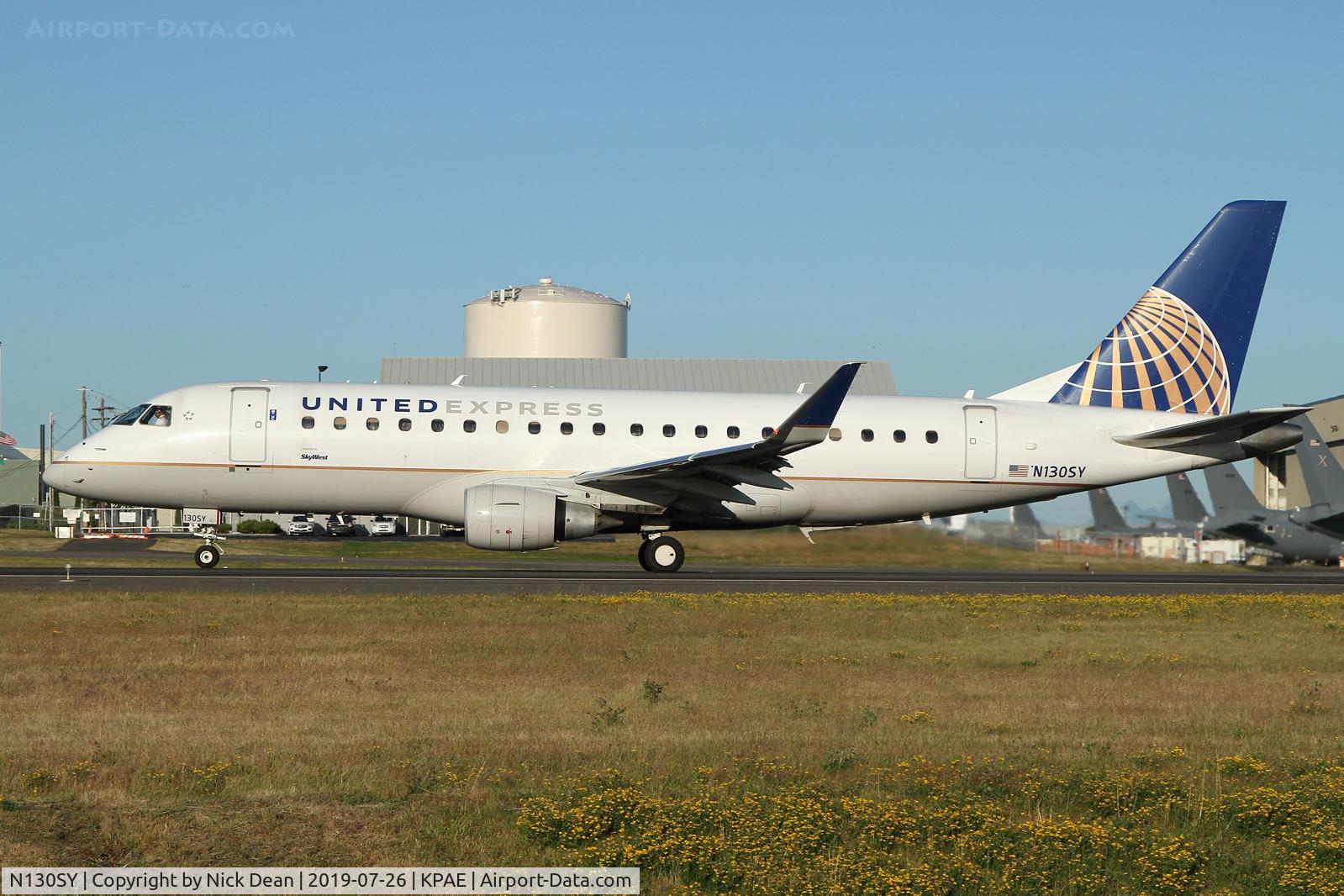 N130SY, 2015 Embraer 175LR (ERJ-170-200LR) C/N 17000449, PAE/KPAE