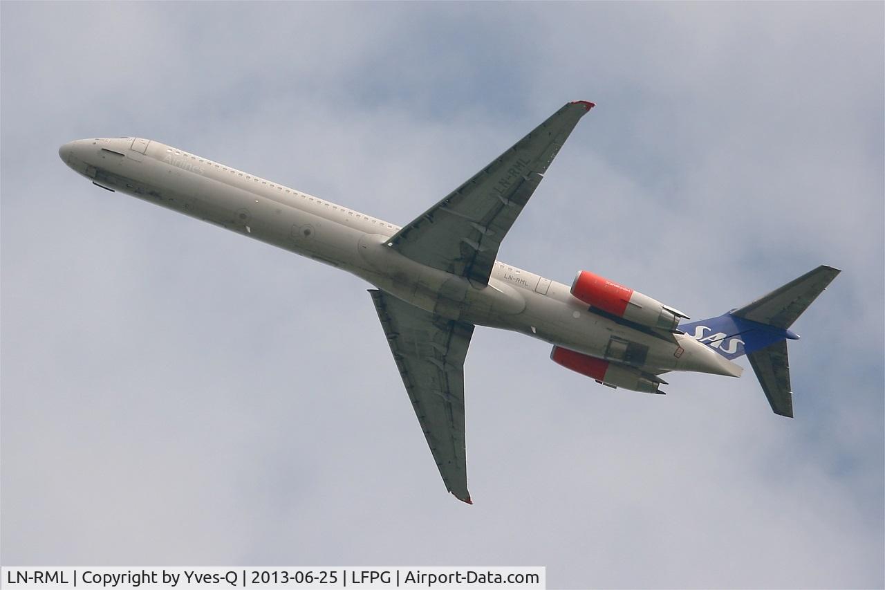 LN-RML, 1991 McDonnell Douglas MD-82 (DC-9-82) C/N 53002, Scandinavian Air System McDonnell Douglas MD-82, Take off rwy 27L, Roissy Charles De Gaulle airport (LFPG-CDG)