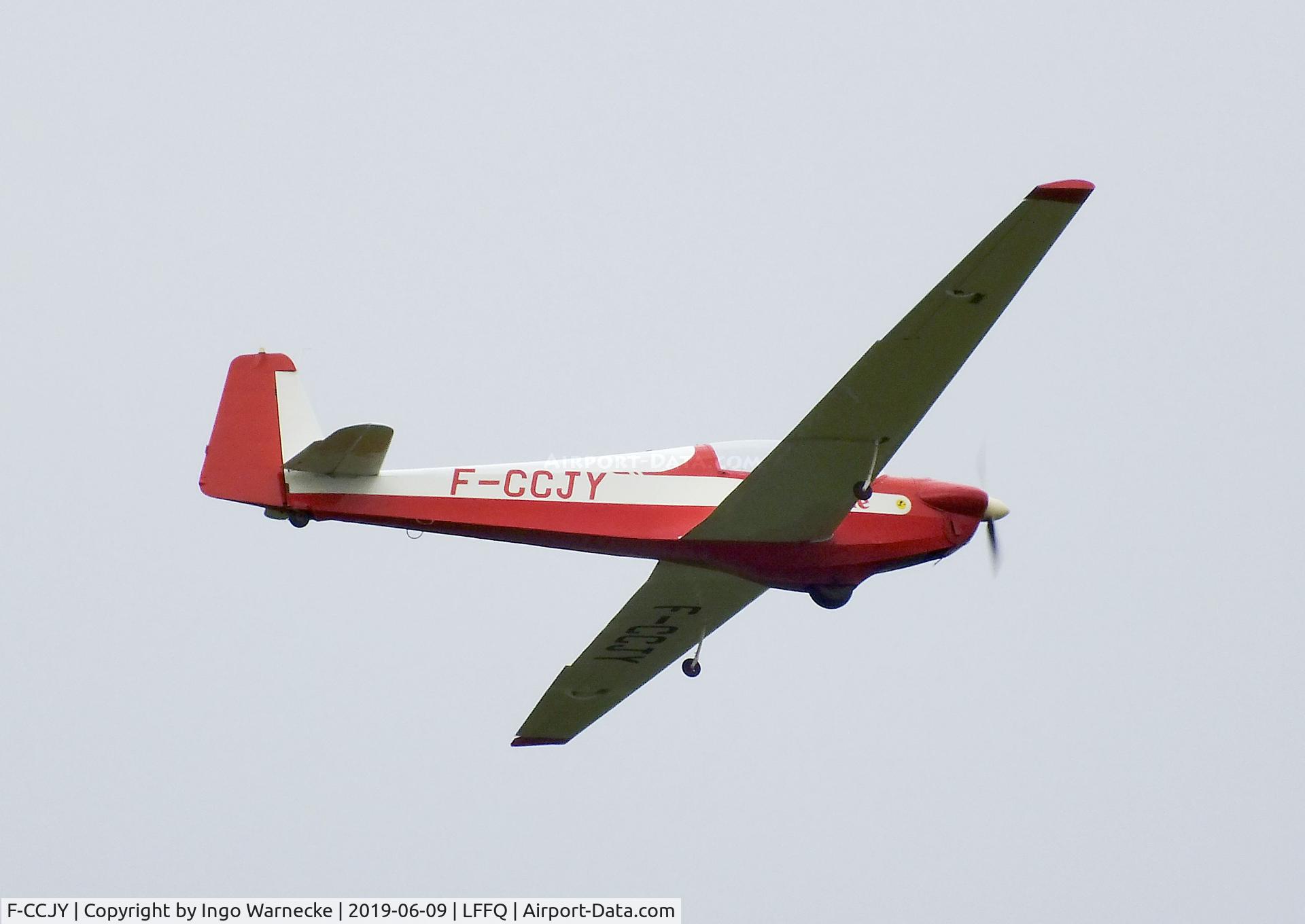 F-CCJY, 1974 Scheibe SF-28A Tandem-Falke Tandem Falke C/N 5763, Scheibe SF-28A Tandem-Falke at the meeting aerien 2019, La-Ferte-Alais
