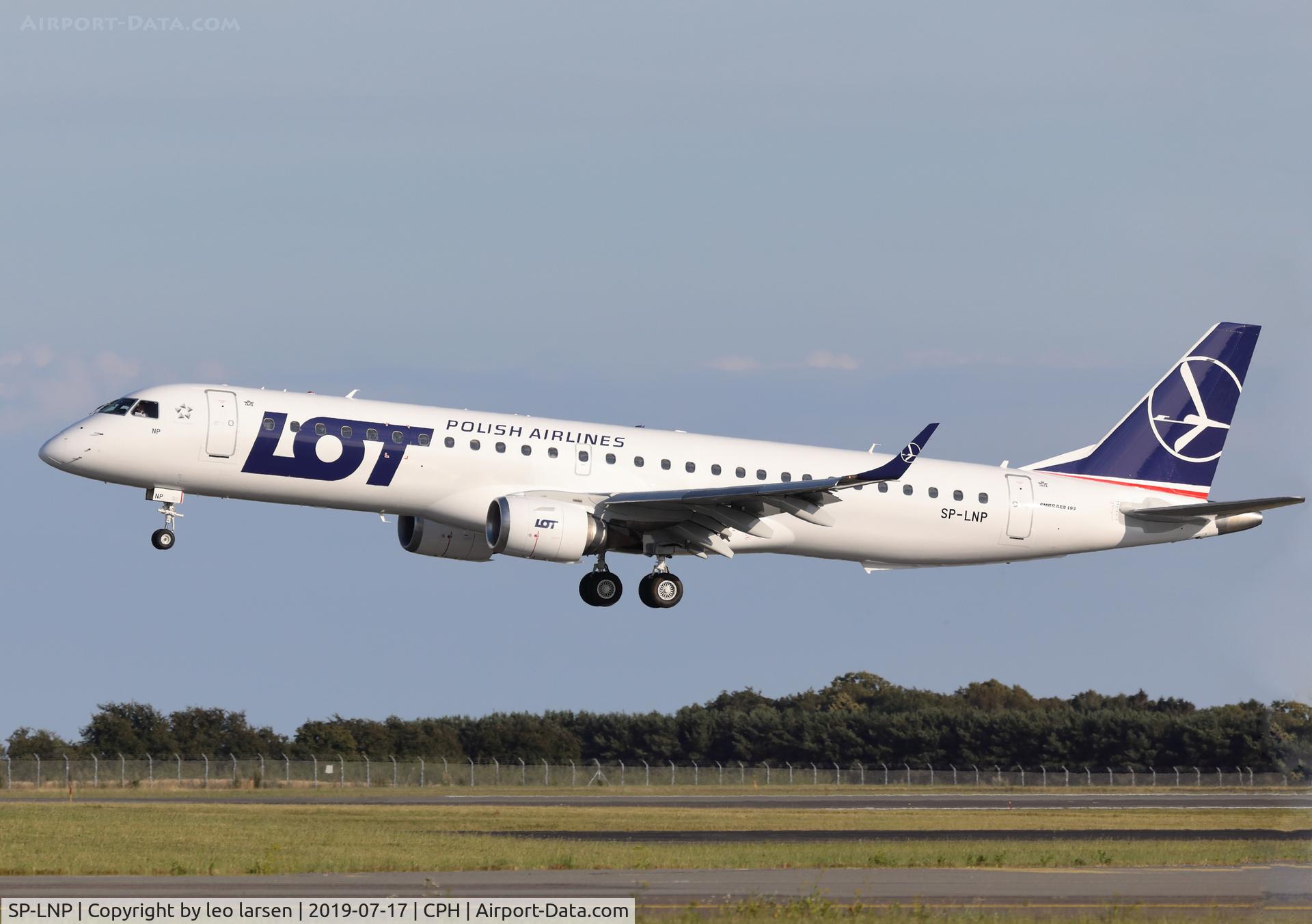 SP-LNP, 2007 Embraer 195LR (ERJ-190-200LR) C/N 19000093, Copenhagen 17.7.2019 L/D R-04L