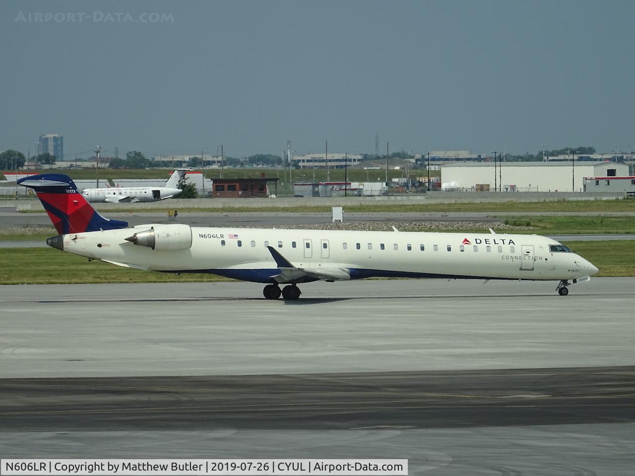 N606LR, 2008 Bombardier CRJ-900ER (CL-600-2D24) C/N 15173, Taxiing for take off at YUL