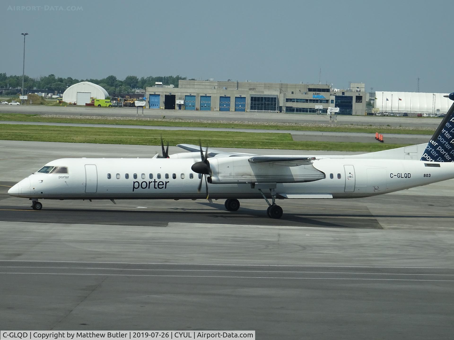 C-GLQD, 2006 De Havilland Canada DHC-8-402Q Dash 8 C/N 4138, Taxiing at YUL