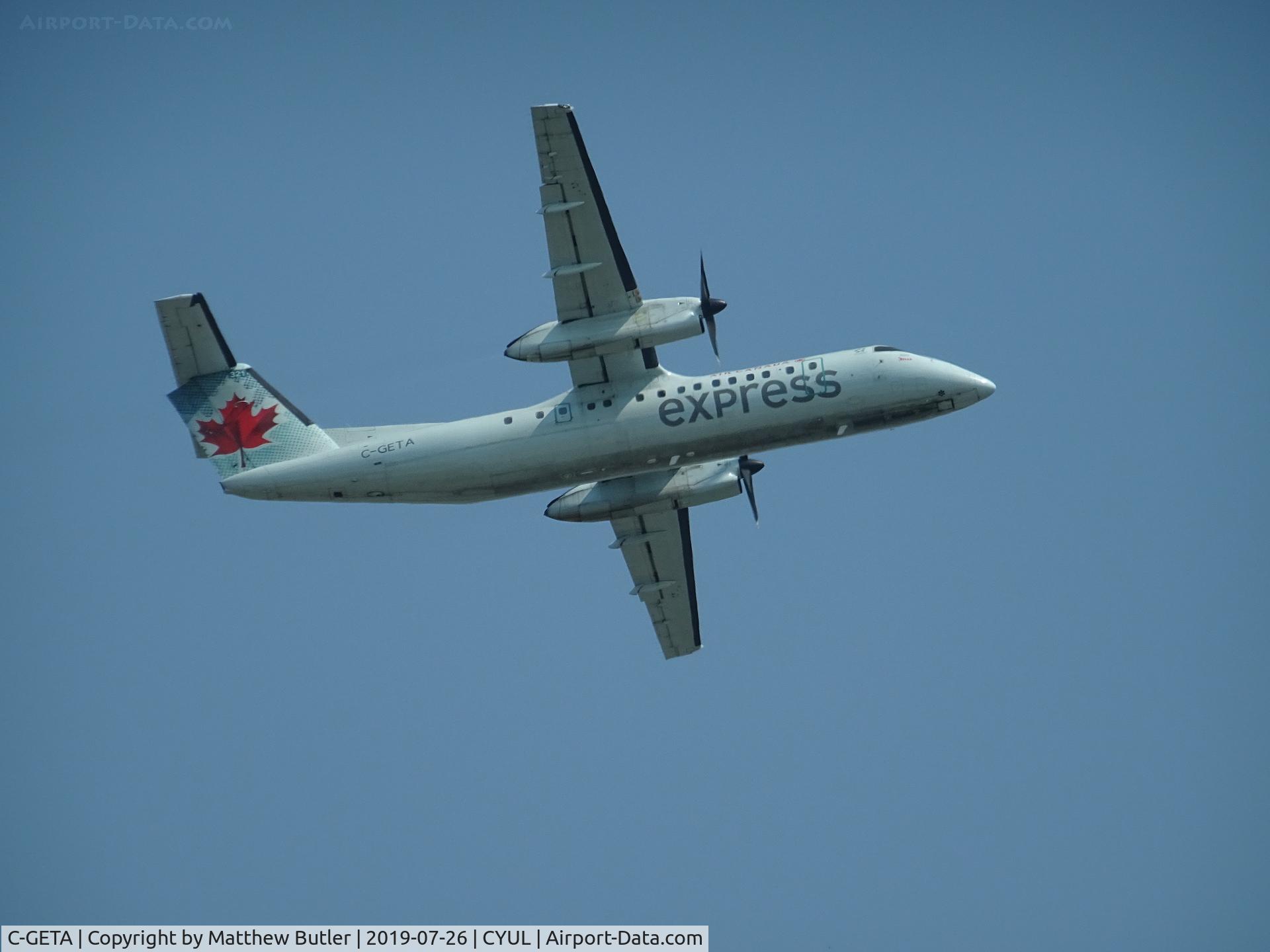 C-GETA, 1989 De Havilland Canada DHC-8-301 Dash 8 C/N 186, Taking off from YUL