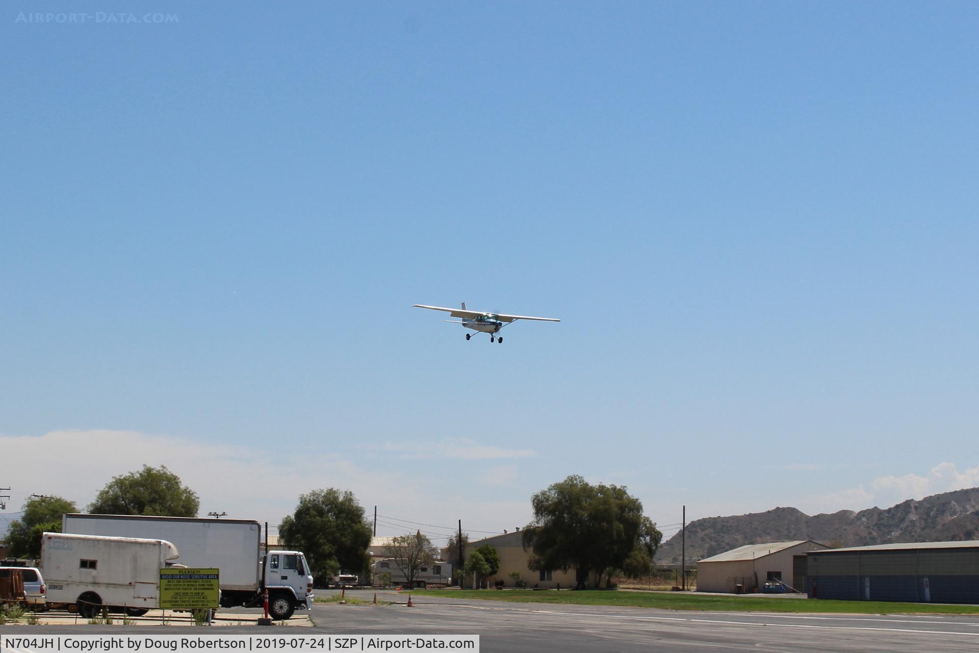 N704JH, 1976 Cessna 150M C/N 15078644, 1976 Cessna 150m, Continental O-200 100 Hp, on final Rwy 22