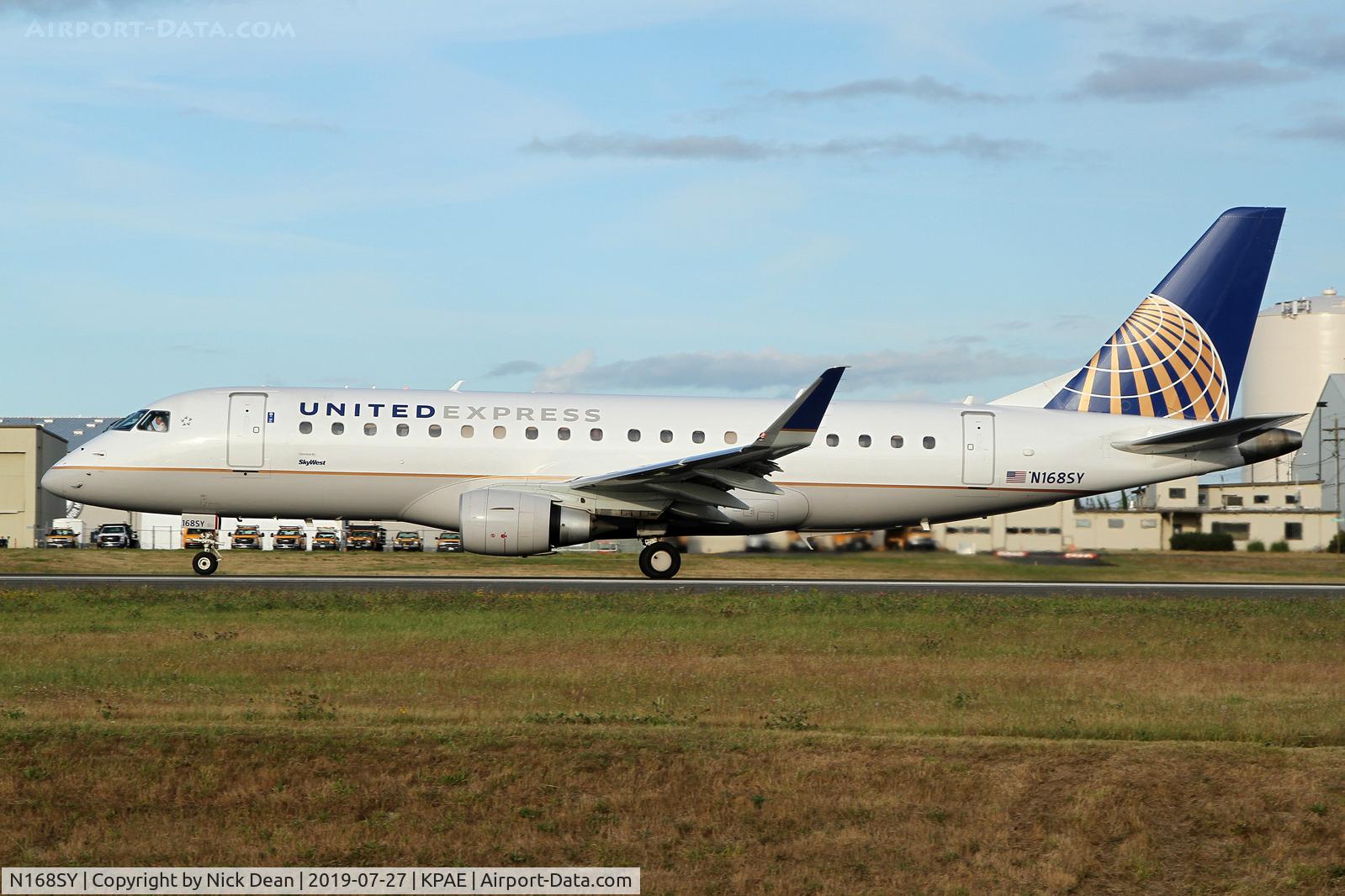 N168SY, 2016 Embraer 175LR (ERJ-170-200LR) C/N 17000617, PAE/KPAE
