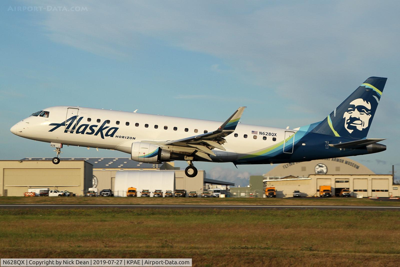 N628QX, 2017 Embraer 175LR (ERJ-170-200LR) C/N 17000680, PAE/KPAE