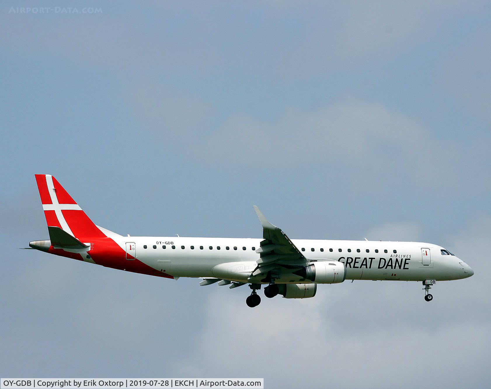 OY-GDB, 2008 Embraer 195LR (ERJ-190-200LR) C/N 19000184, OY-GDB landing rw 04L