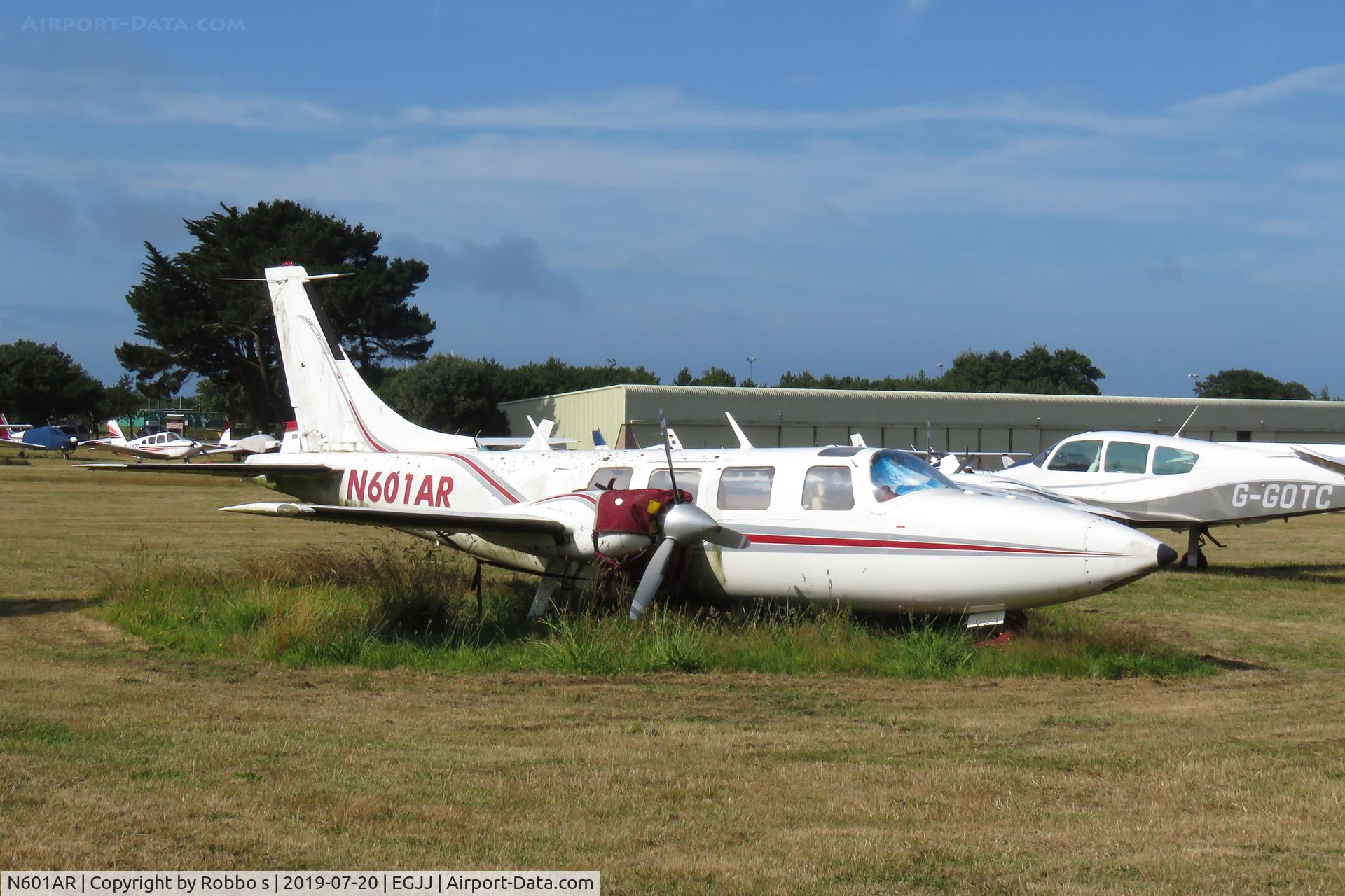 N601AR, 1979 Piper Aerostar 601P C/N 61P05697963247, N601AR Piper Aerostar