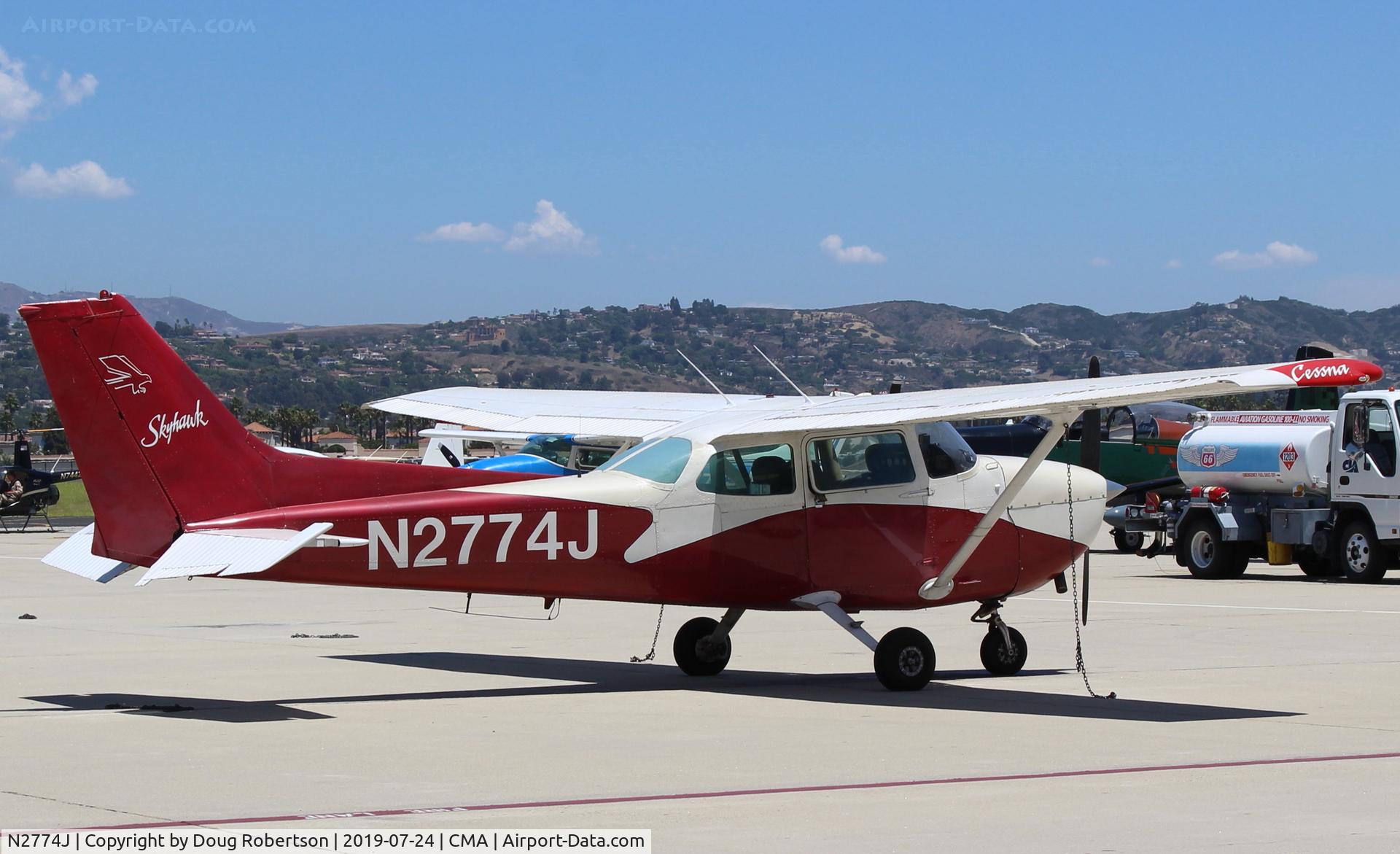 N2774J, 1979 Cessna 172N C/N 17273649, 1979 Cessna 172N SKYHAWK, Lycoming O-320-H2AD 160 Hp, on transient ramp
