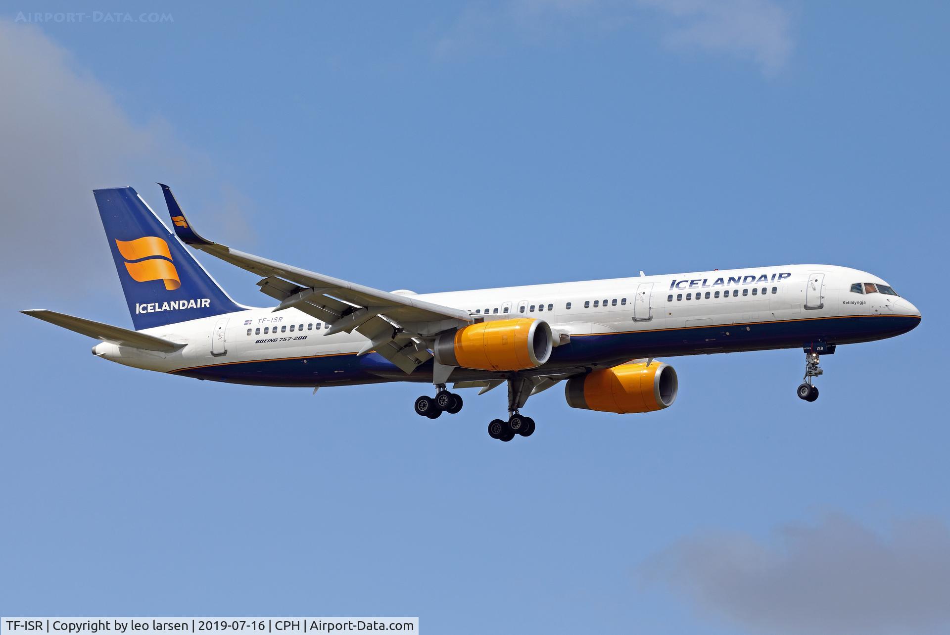 TF-ISR, 1999 Boeing 757-256 C/N 26248, Copenhagen 16.7.2019 final to R-04L