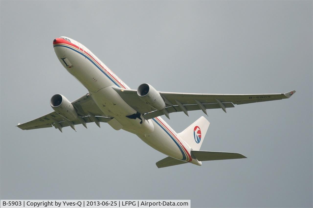 B-5903, 2012 Airbus A330-243 C/N 1331, Airbus A330-243, Take off rwy 27L, Roissy Charles De Gaulle airport (LFPG-CDG)