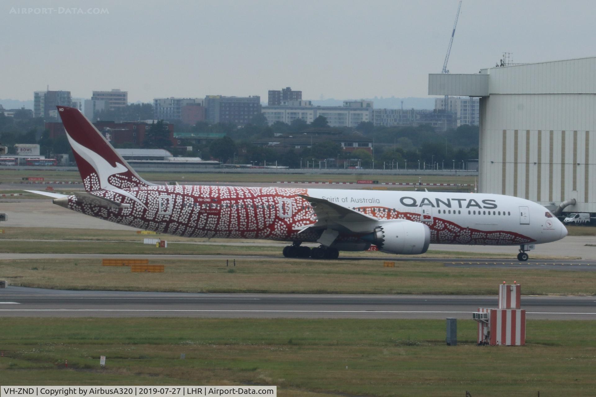 VH-ZND, 2018 Boeing 787-9 Dreamliner C/N 63390, Departing LHR