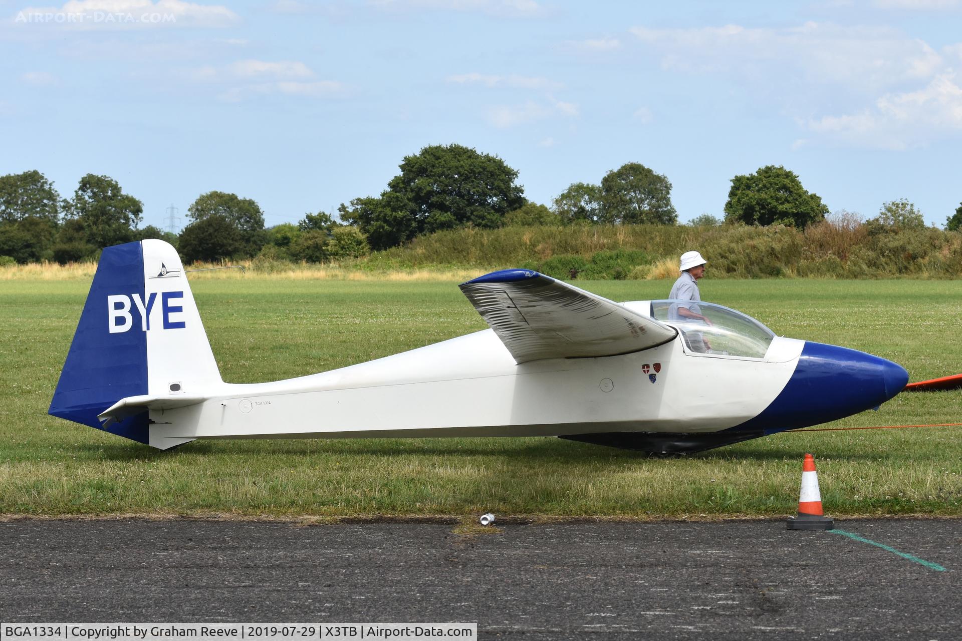 BGA1334, Elliots EoN 463 Srs.1 C/N 4235, Under tow at Tibenham.