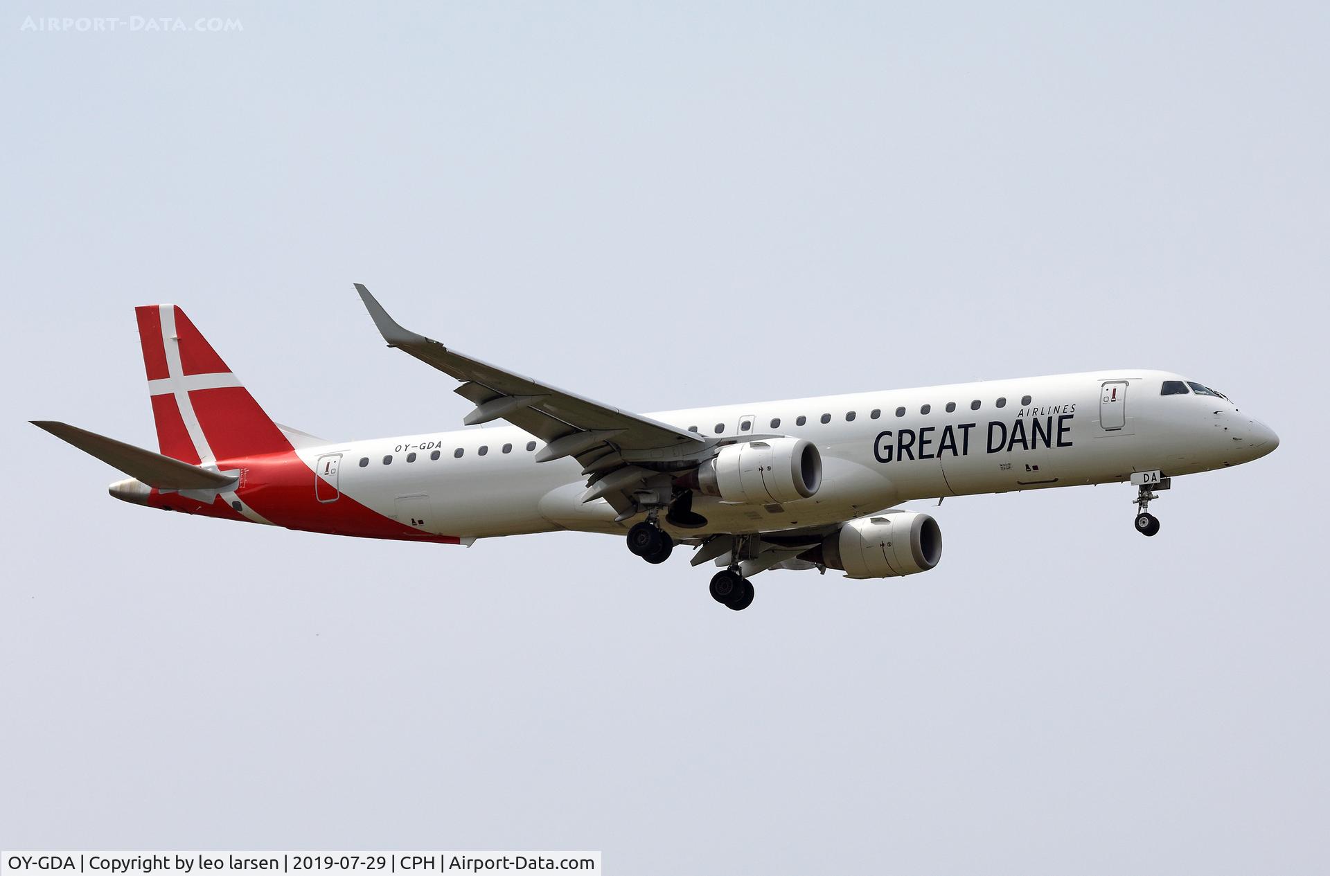 OY-GDA, 2008 Embraer 195LR (ERJ-190-200LR) C/N 19000213, Copenhagen 29.7.2019 on final to R-04L