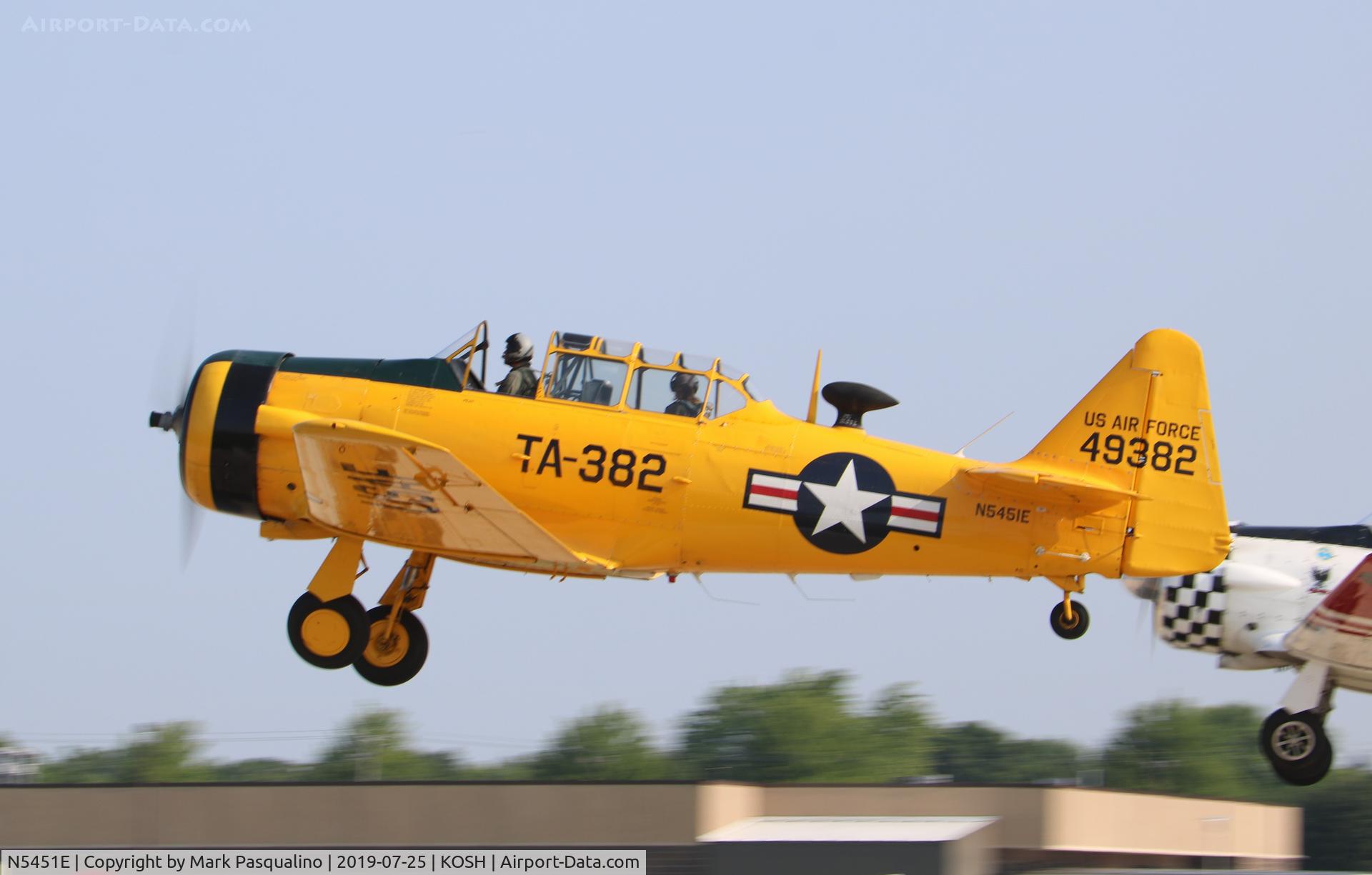N5451E, 1949 North American T-6G Texan C/N 168-496, North American T-6G