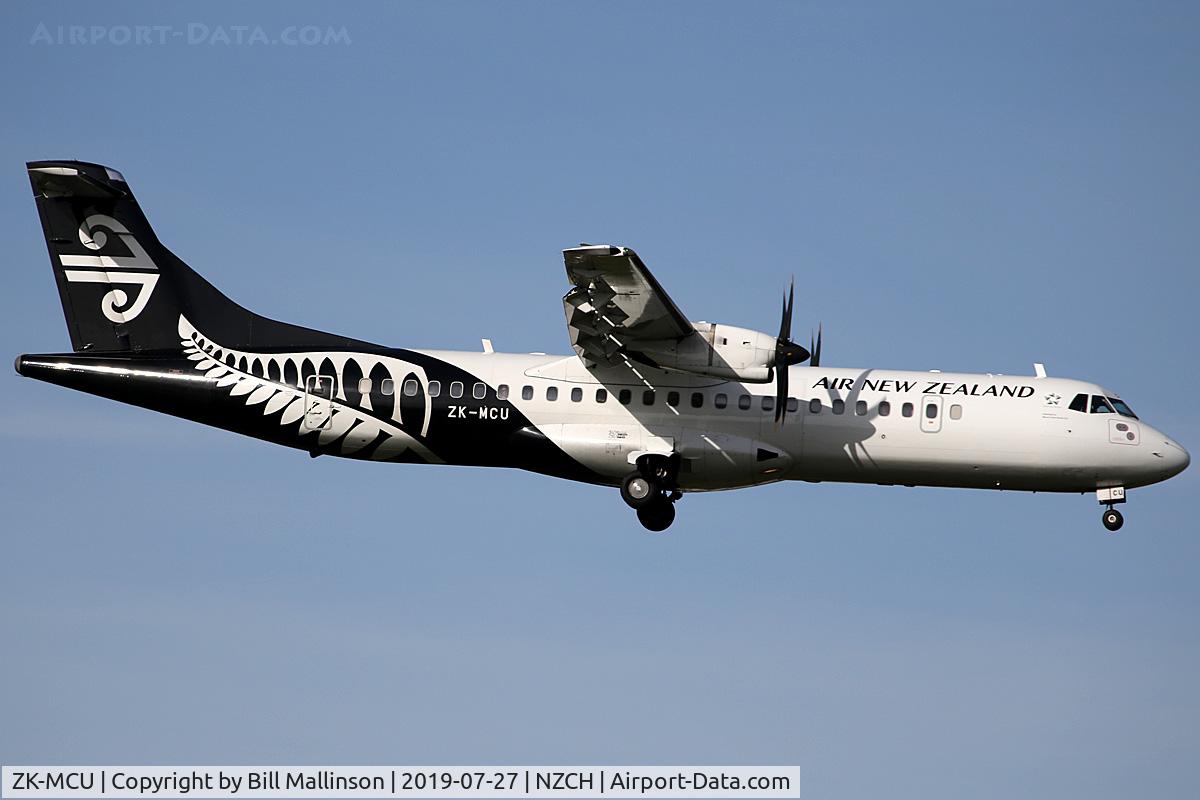 ZK-MCU, 2000 ATR 72-212A C/N 632, NZ5785 from ROT