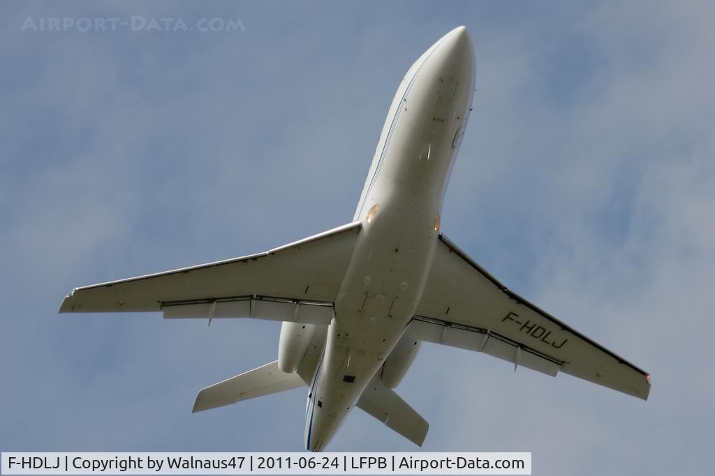 F-HDLJ, 2006 Dassault Falcon 900EX C/N 165, Front underside view of Dassault F-900EX F-HDLJ departing Le Bourget LBG / LFPB Paris on 24Jun2011.