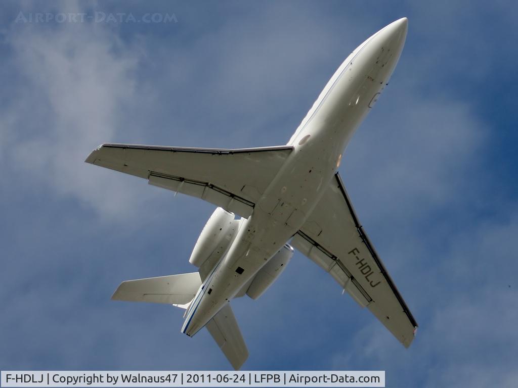 F-HDLJ, 2006 Dassault Falcon 900EX C/N 165, Underside view of Dassault F-900EX F-HDLJ departing Le Bourget LBG / LFPB Paris on 24Jun2011.