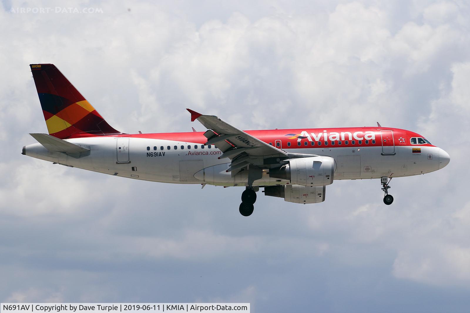 N691AV, 2008 Airbus A319-115 C/N 3691, No comment.
