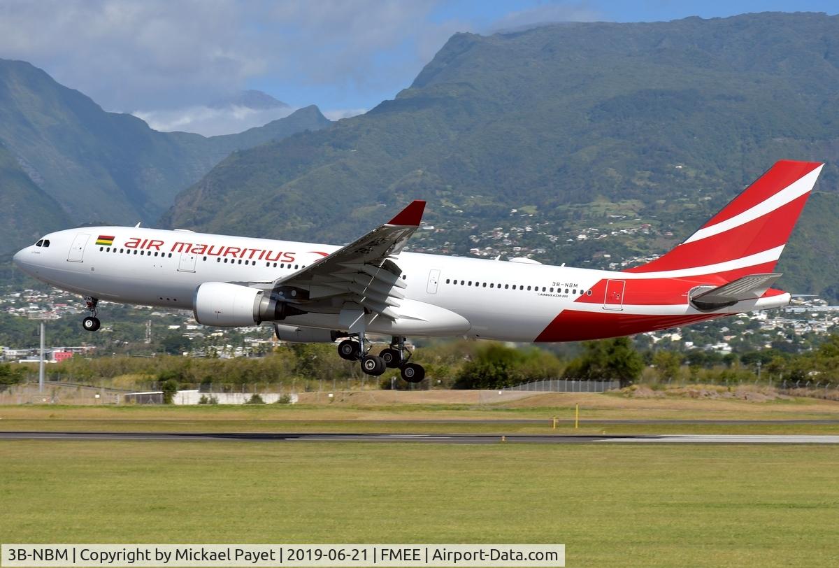 3B-NBM, 2007 Airbus A330-202 C/N 883, Landing rwy 14