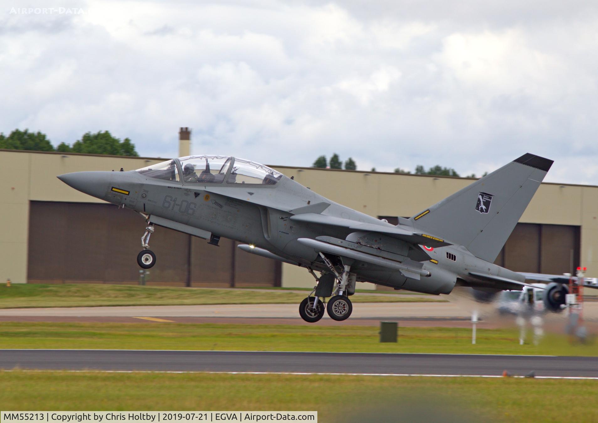 MM55213, Alenia Aermacchi T-346A Master C/N 7084/B0008/0052, Taking off at RIAT 2019 RAF Fairford