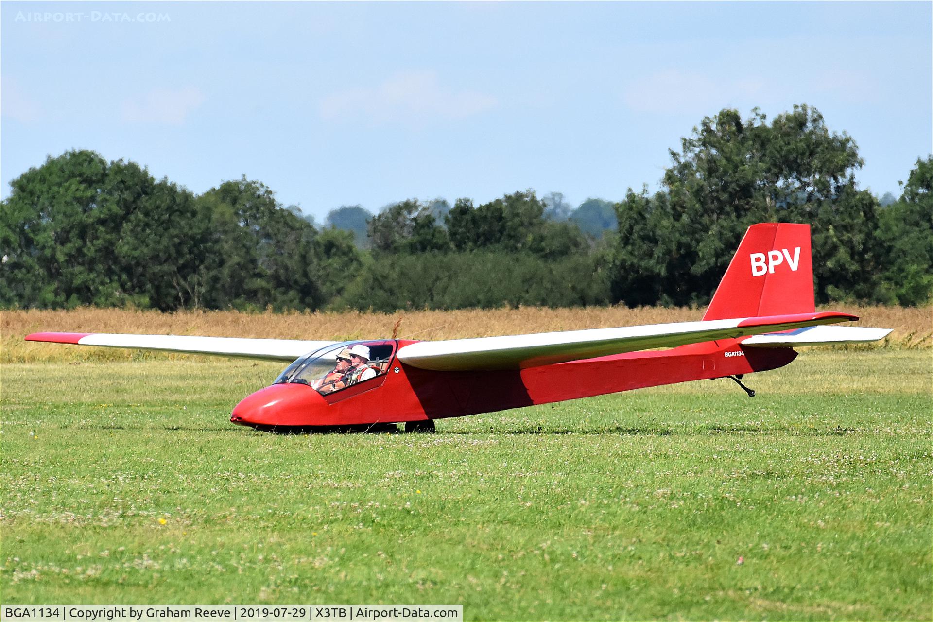 BGA1134, Slingsby T-49B Capstan C/N 1404, Just landed at Tibenham.