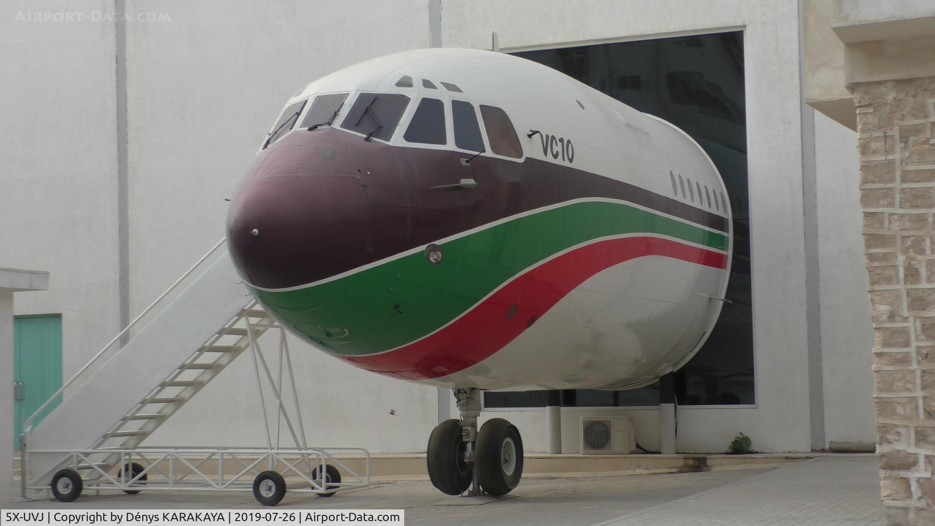 5X-UVJ, 1969 Vickers Super VC10 Srs 1154 C/N 884, 5X-UVJ nose at Al Mahatta Museum (Sharjah, UAE), Gulf Air colours.