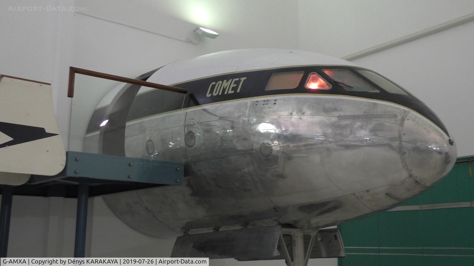 G-AMXA, 1952 De Havilland DH.106 Comet 2R C/N 6023, Nose section of the G-AMXA at Al Mahatta Museum, former Sharjah Airfield, UAE