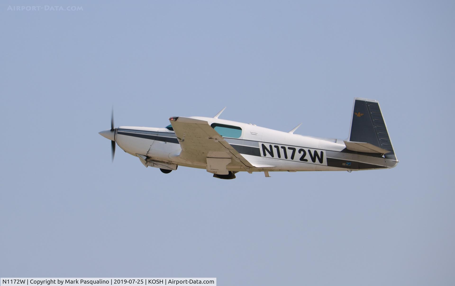 N1172W, 1982 Mooney M20K C/N 25-0716, Mooney M20K