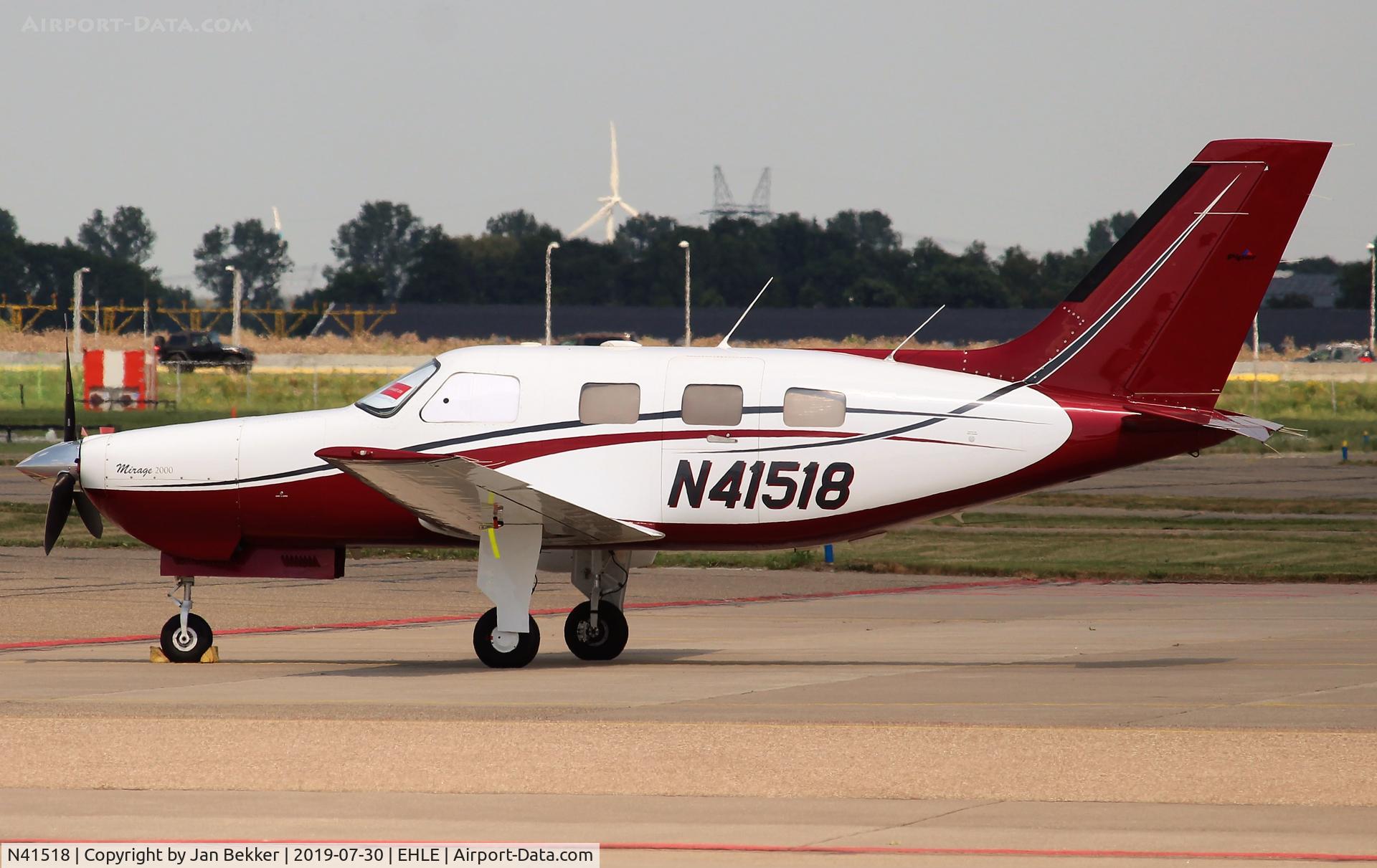 N41518, 2000 Piper PA-46-350P Malibu Mirage C/N 46-36302, Lelystad Airport