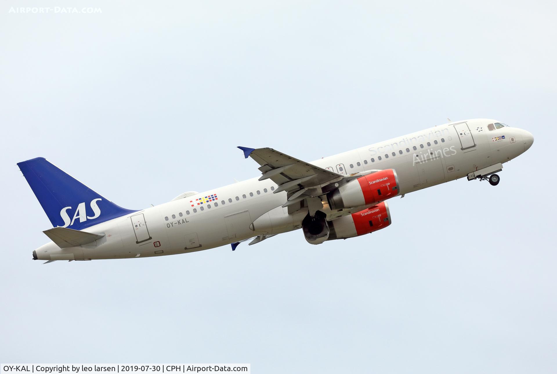 OY-KAL, 2006 Airbus A320-232 C/N 2883, Copenhagen 30.7.2019 T/O R-22R